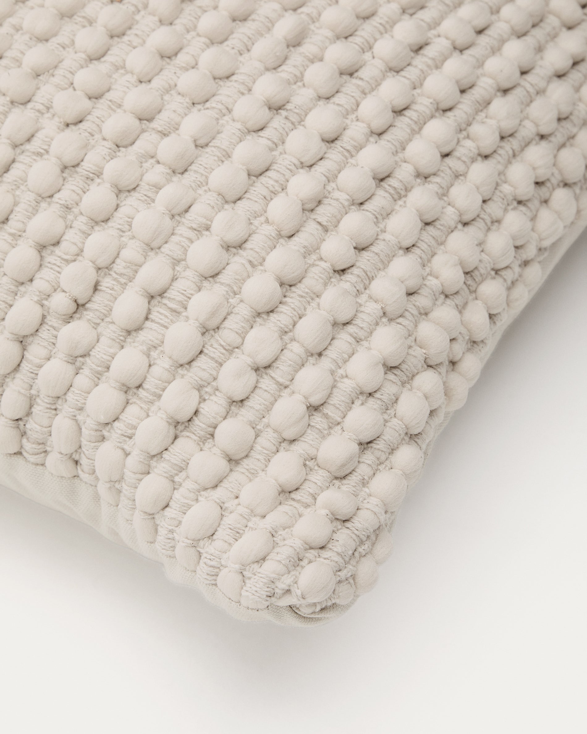 Mascarell white cotton and polyester cushion cover 40 x 60 cm - Detail