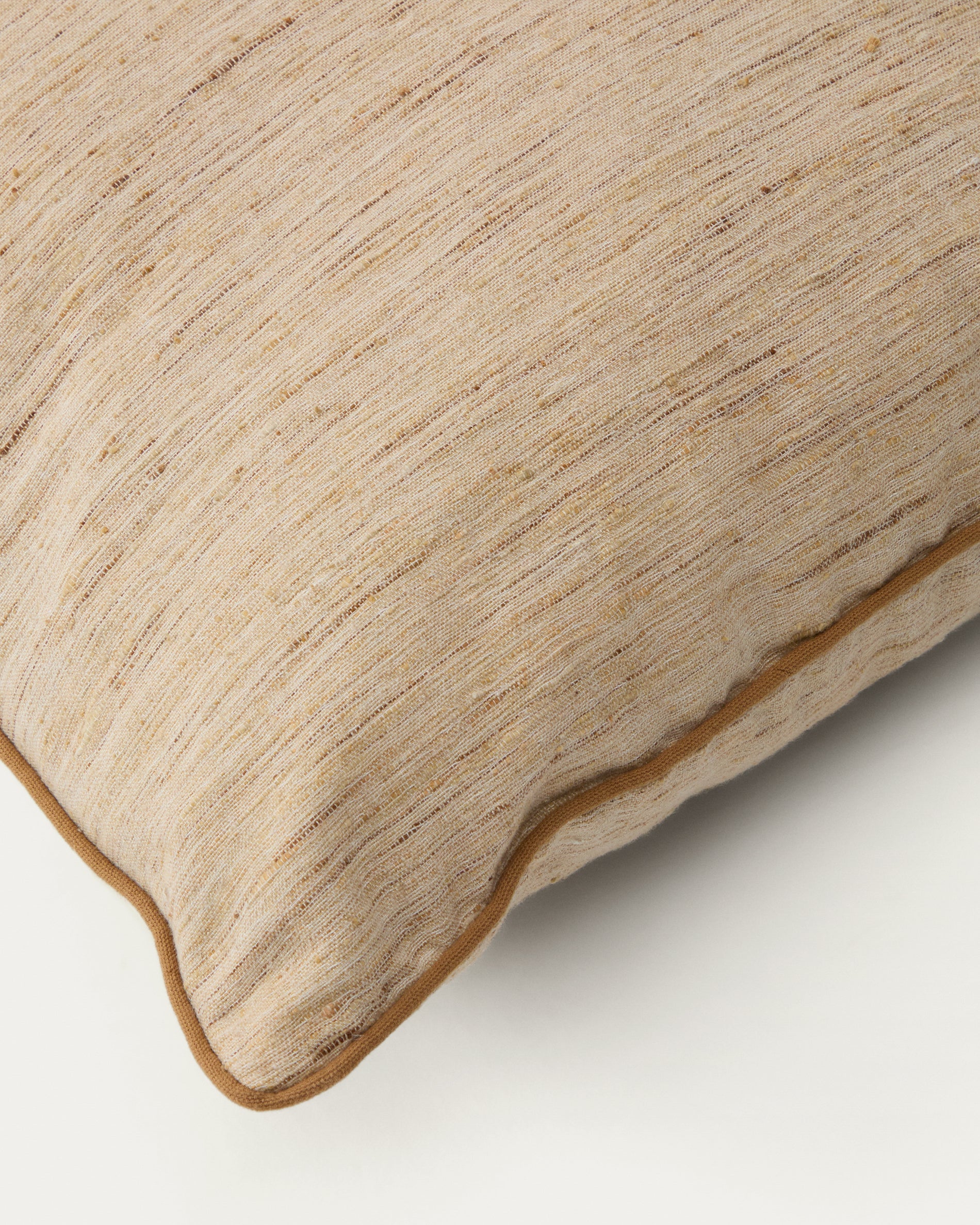 Aleos mustard cushion cover in melange fabric with contrasting trim 45 x 45cm - Detail