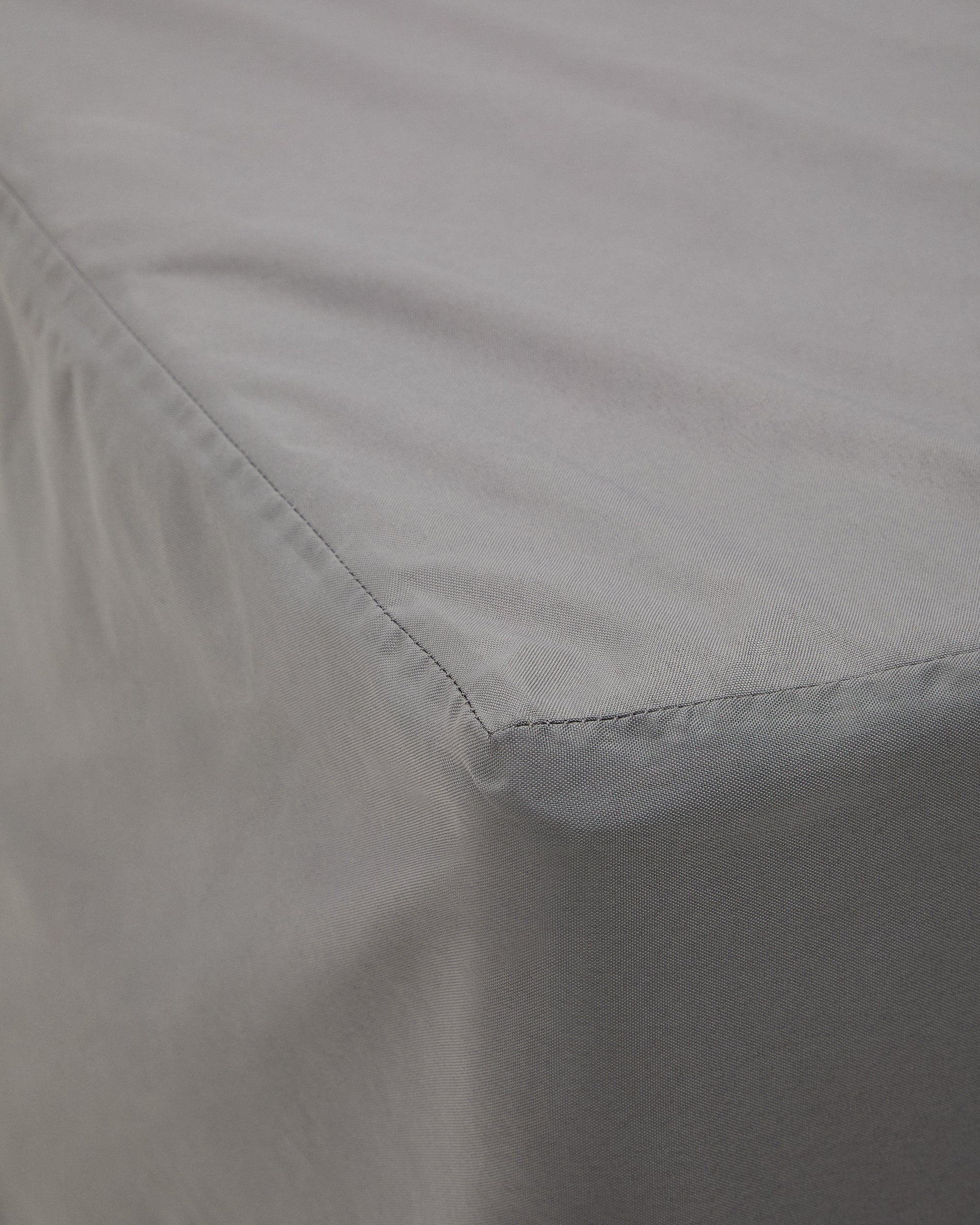 Iria protective cover for large rectangular outdoor table max. 300 x 115 cm - Detail