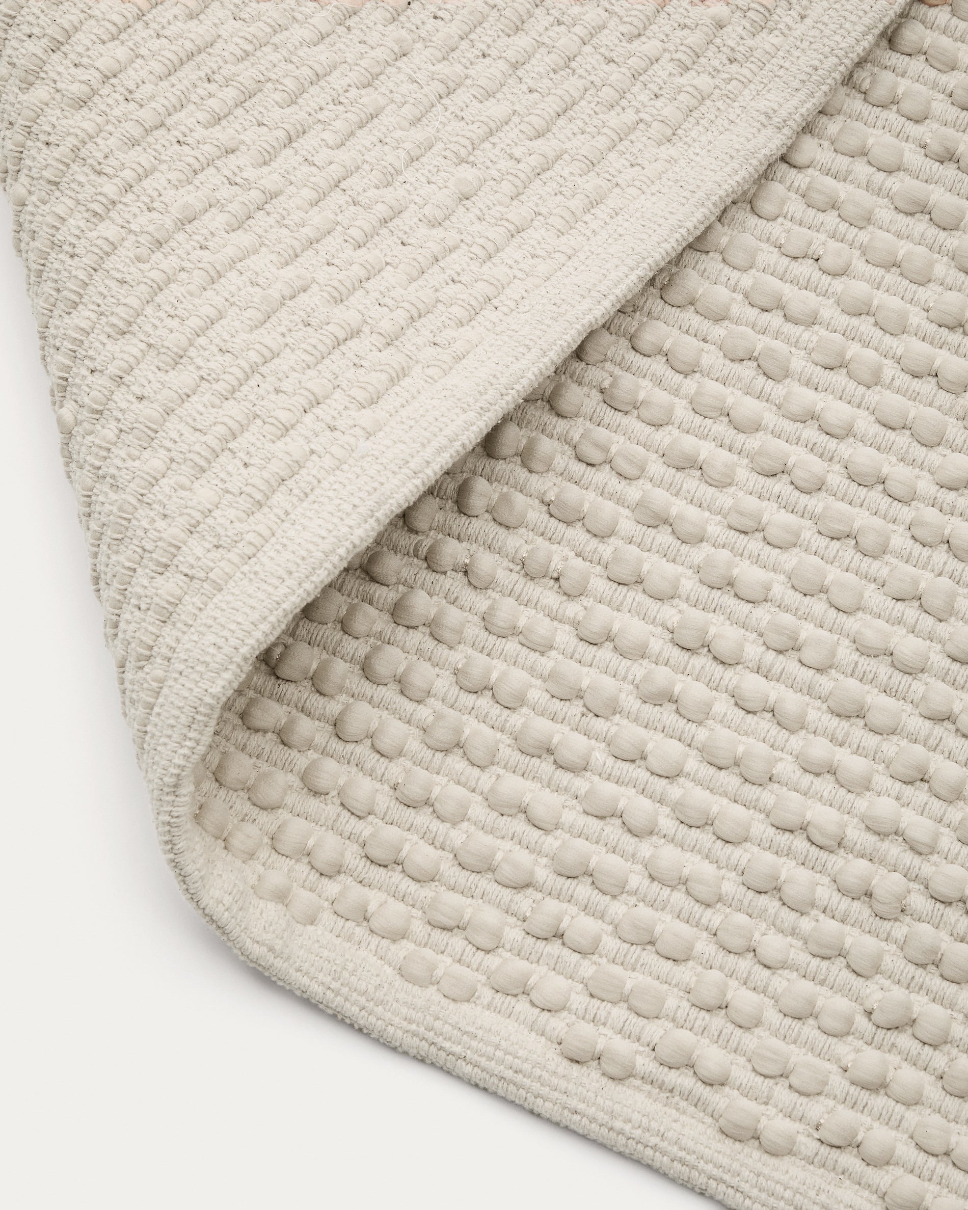 Mascarell white cotton and polyester rug 160 x 230 cm - Detail