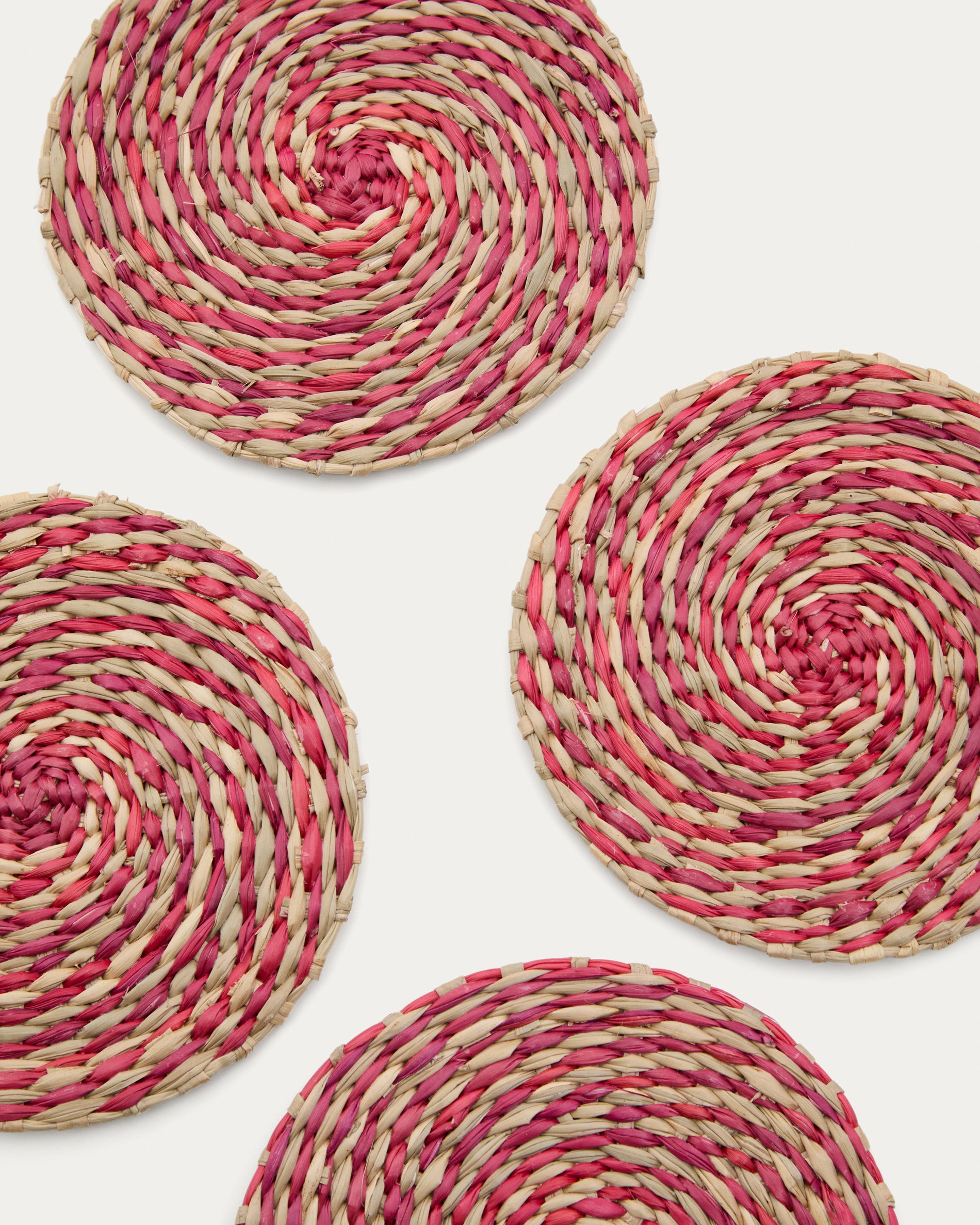 Rivela set of 4 red seagrass coasters - Detail