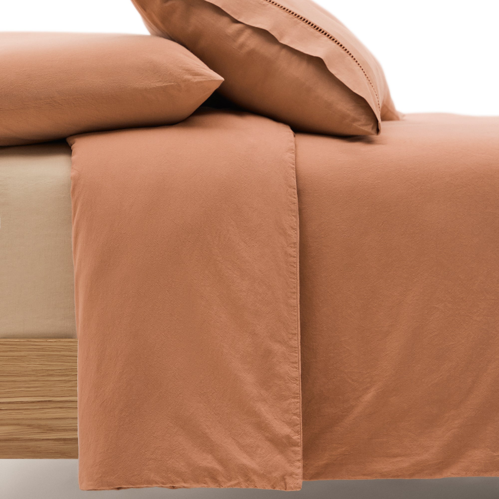 Caline Set of Duvet Cover and Pillowcases in 100% Cotton Terracotta 180 cm Bed - Product Image