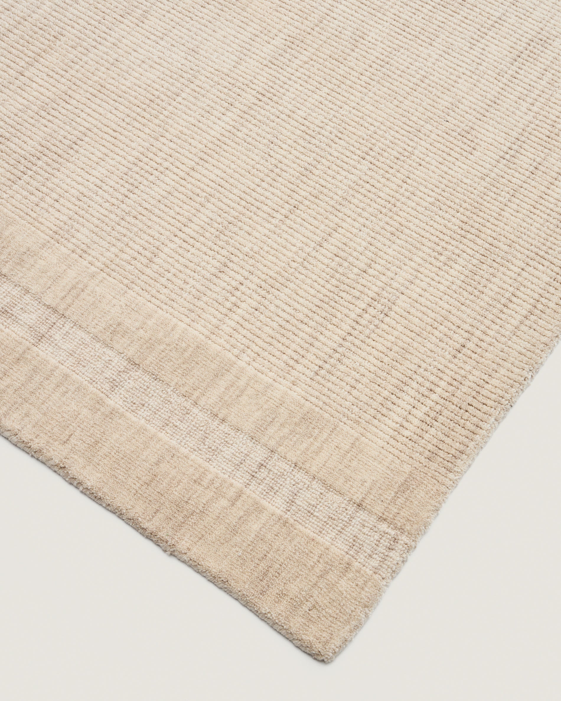 Dalena beige striped jacquard wool rug 300 x 200cm - Detail