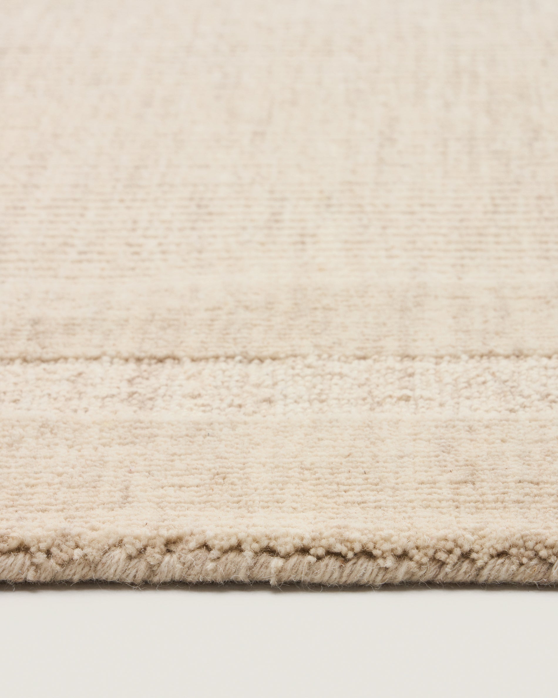 Dalena beige striped jacquard wool rug 300 x 200cm - Detail