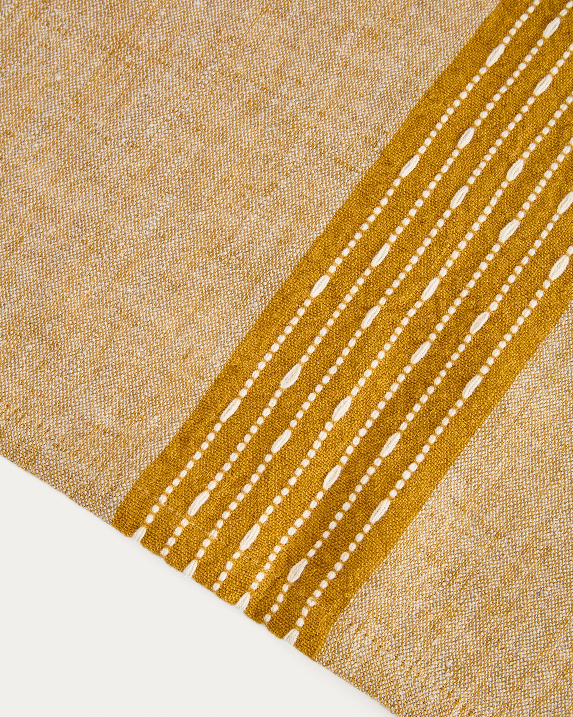 Calena linen jacquard table runner with mustard central stripe 50 x 150 cm - Detail