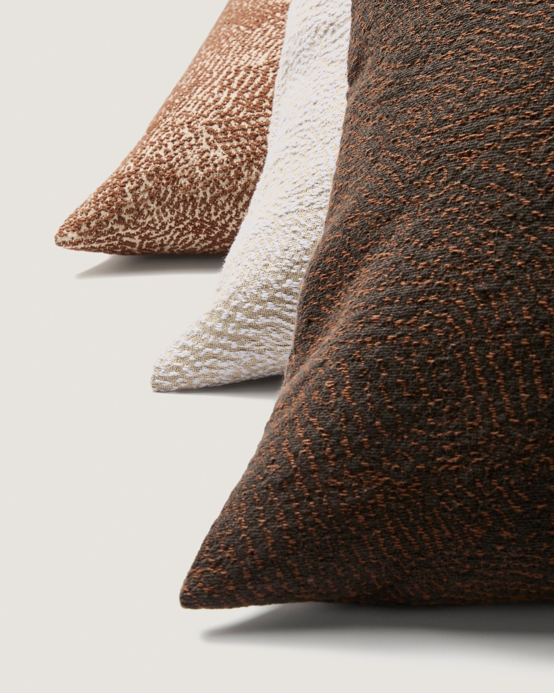 Junie cushion cover in brown cotton jacquard 50 x 50 cm - Detail