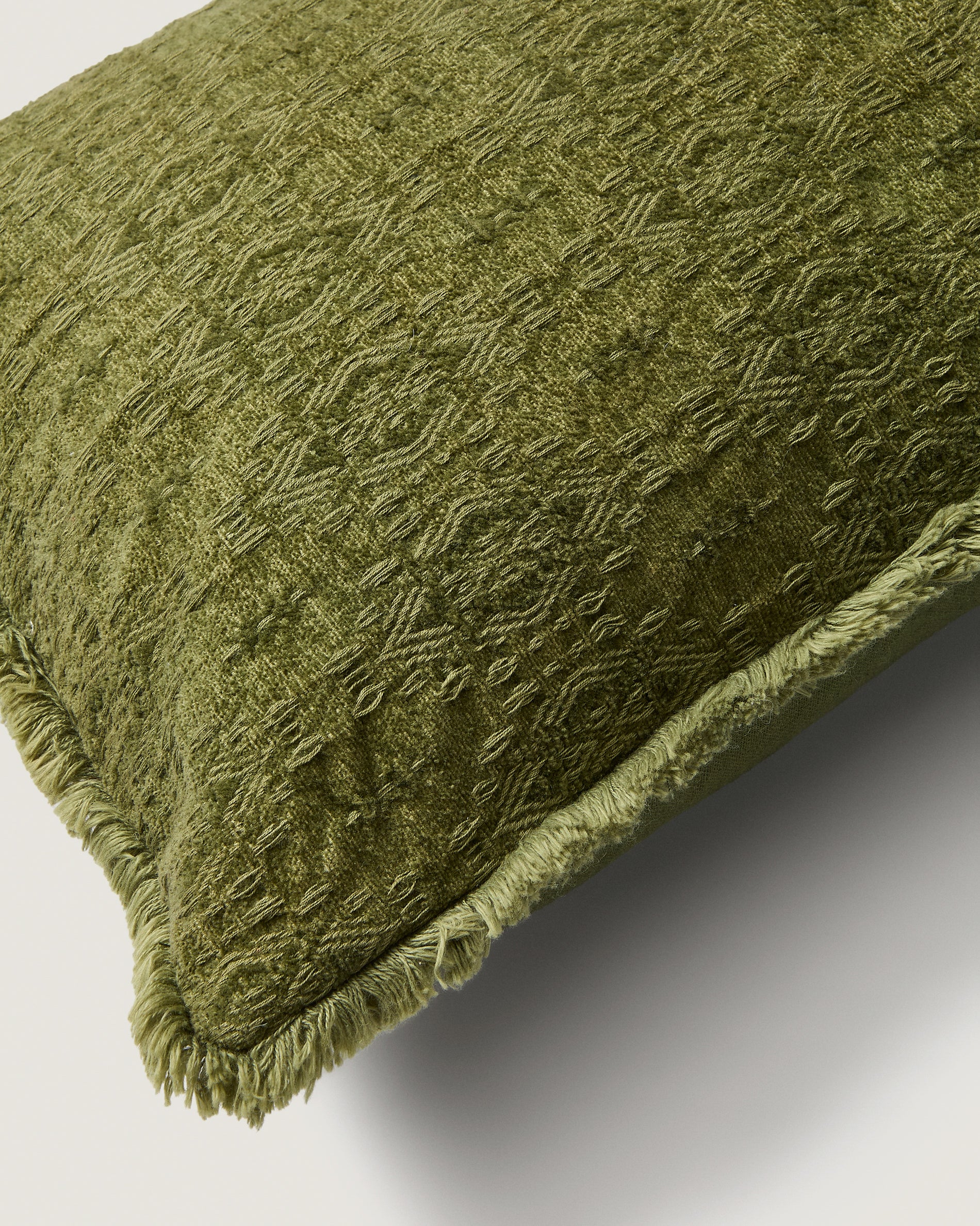 Narela cushion cover in green jacquard cotton and viscose 50 x 30 cm - Detail