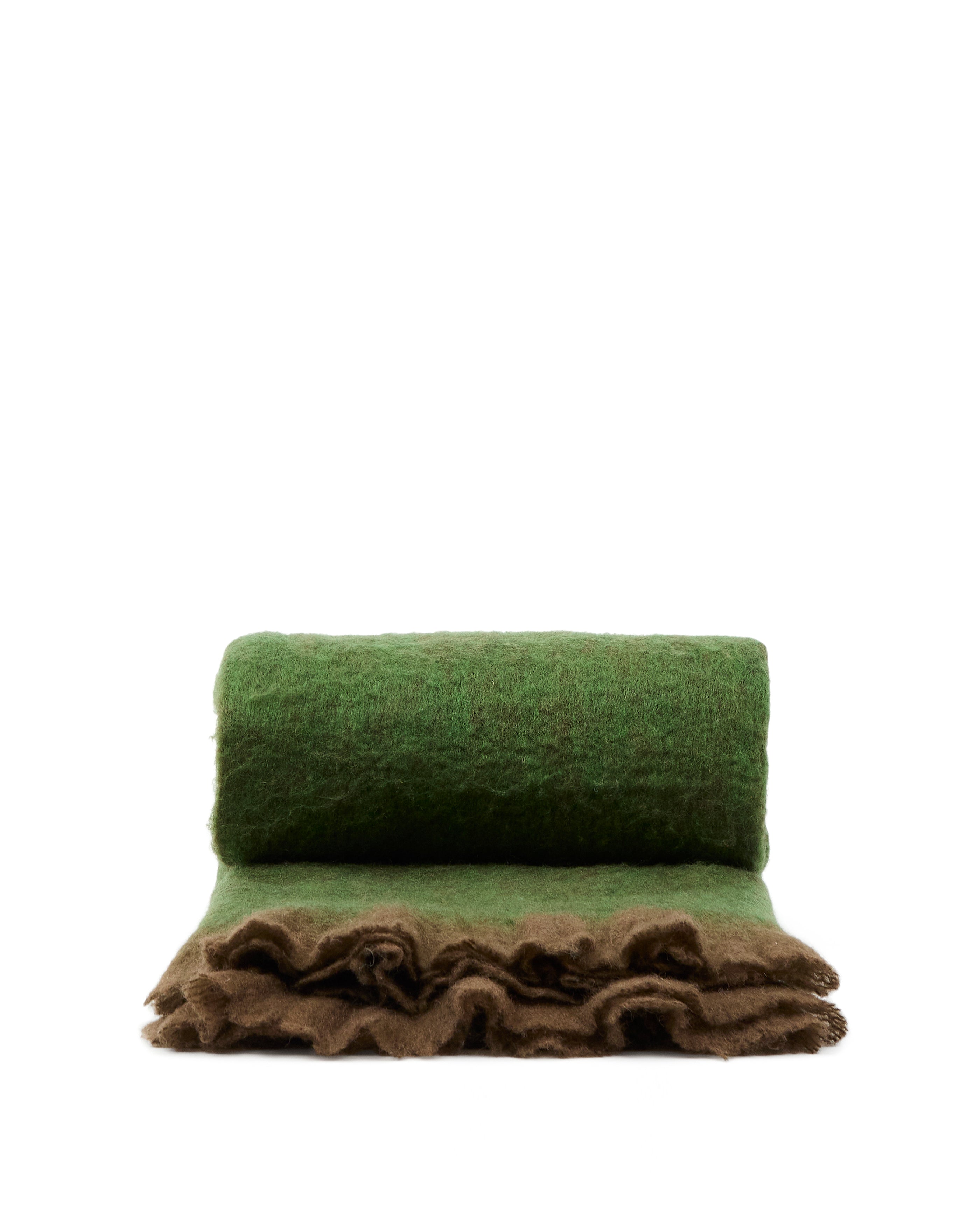 Odelna wool and acrylic throw with ruffles in green 130 x 170 cm - Product Image