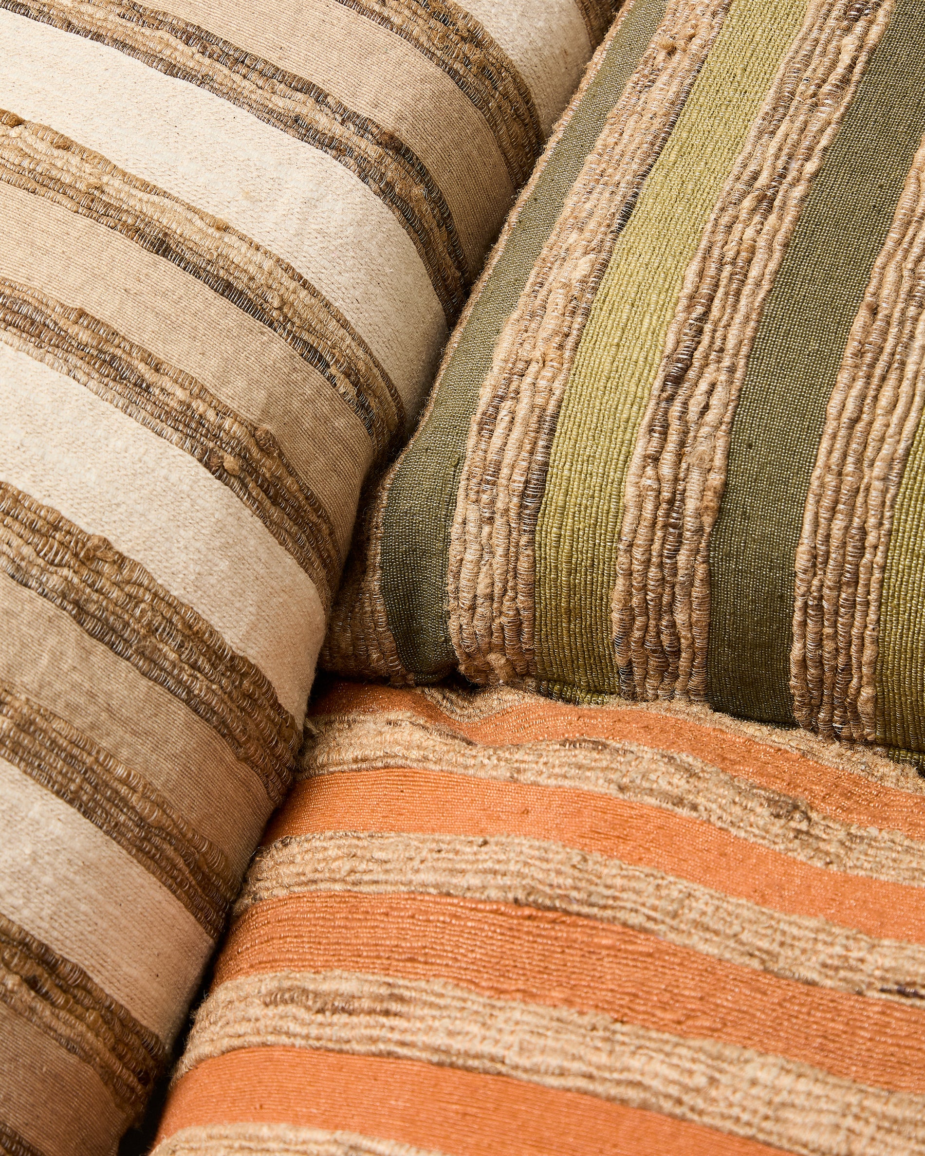 Dorevi ecru striped silk blend jacquard cushion cover 40 x 60cm - Detail