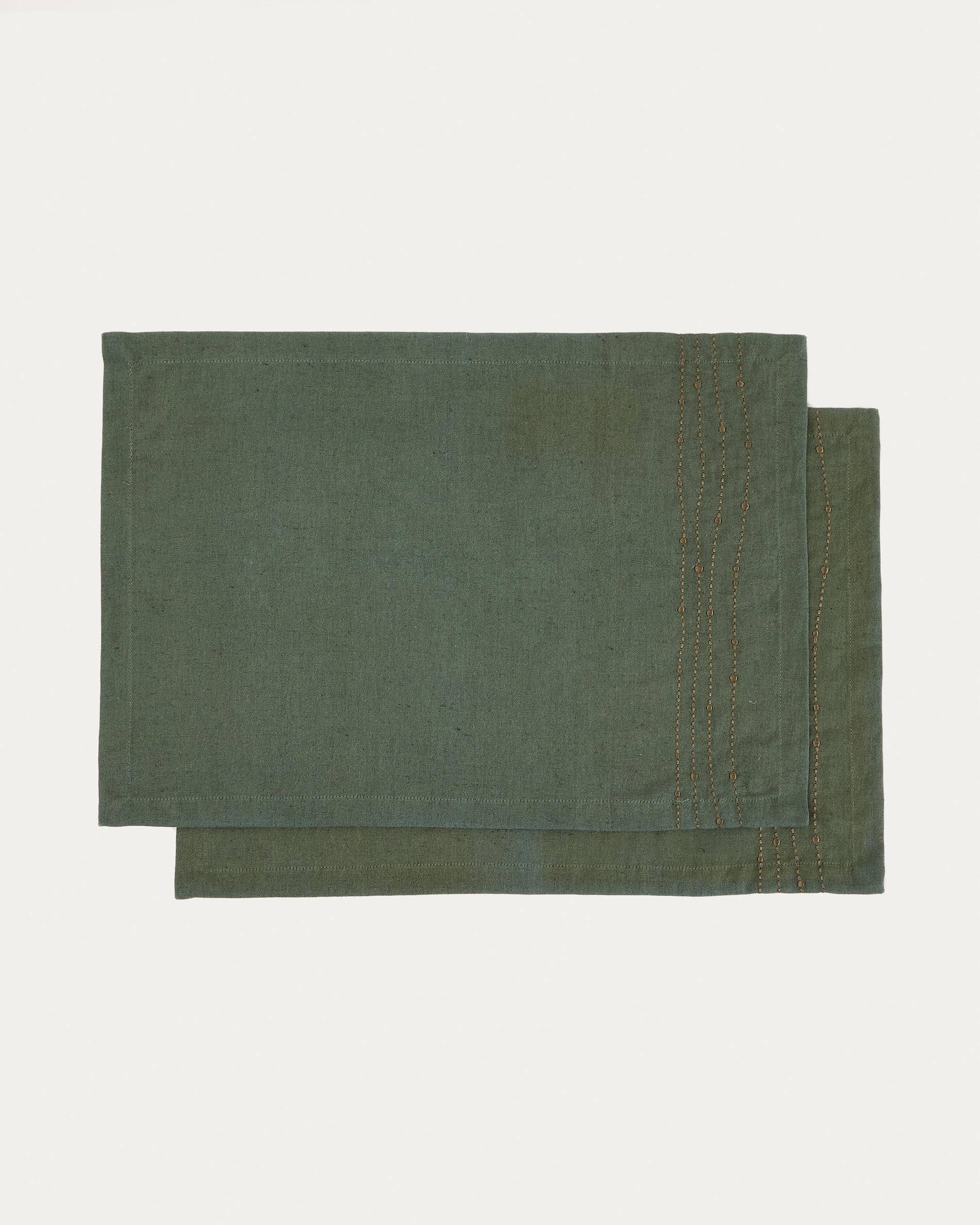 Flia set of 2 green linen and cotton placemats with green lurex embroidery detail 30 x 50cm - Product View