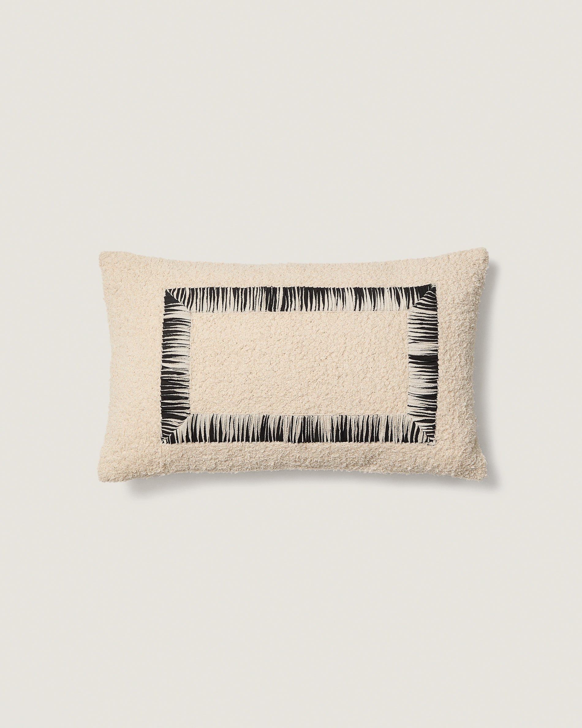 Enari beige and black cotton cushion cover 50 x 30cm - Product View