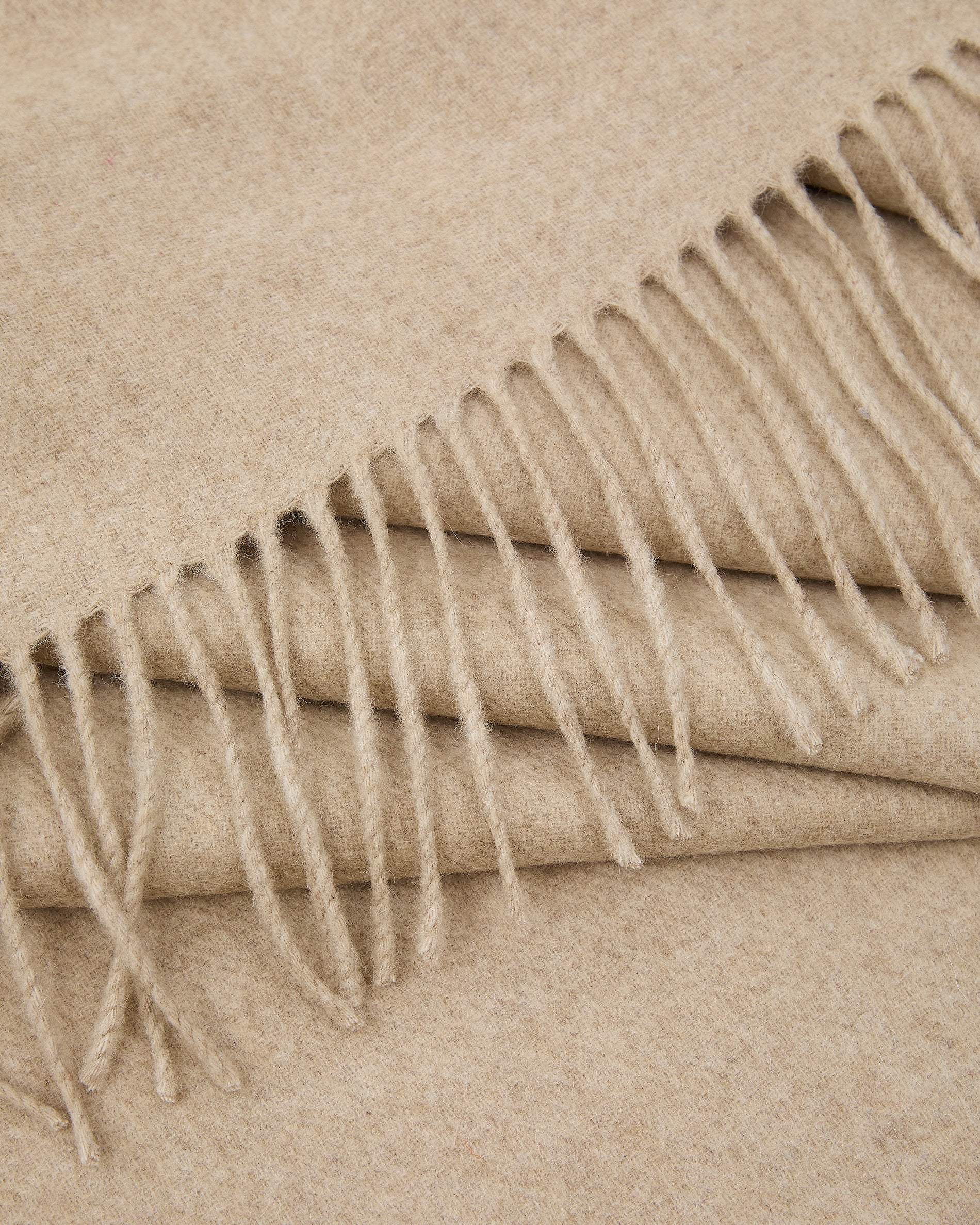 Trevina alpaca blanket with fringing 170 x 130cm - Detail