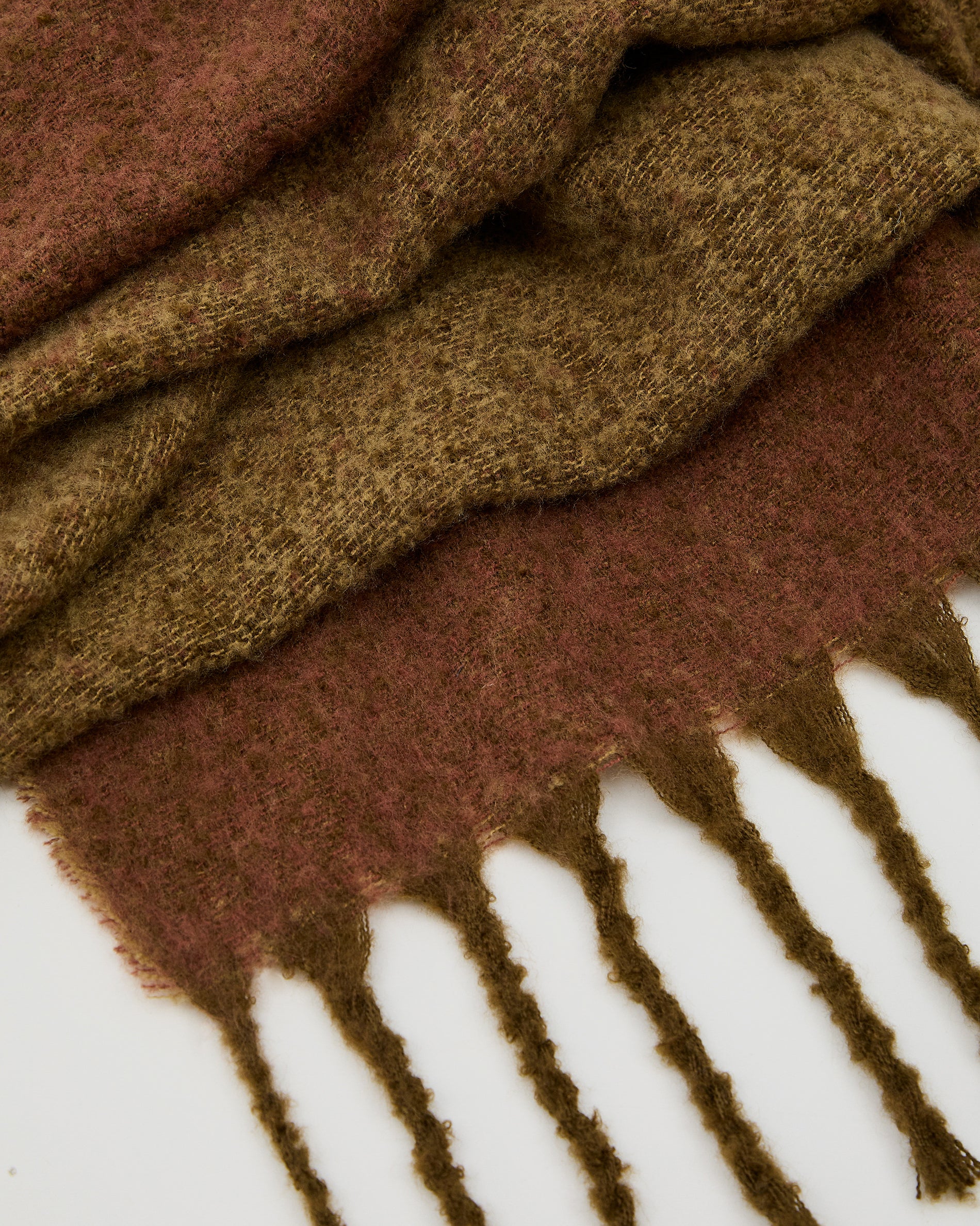 Elvori green blanket with fringing 170 x 130cm - Detail
