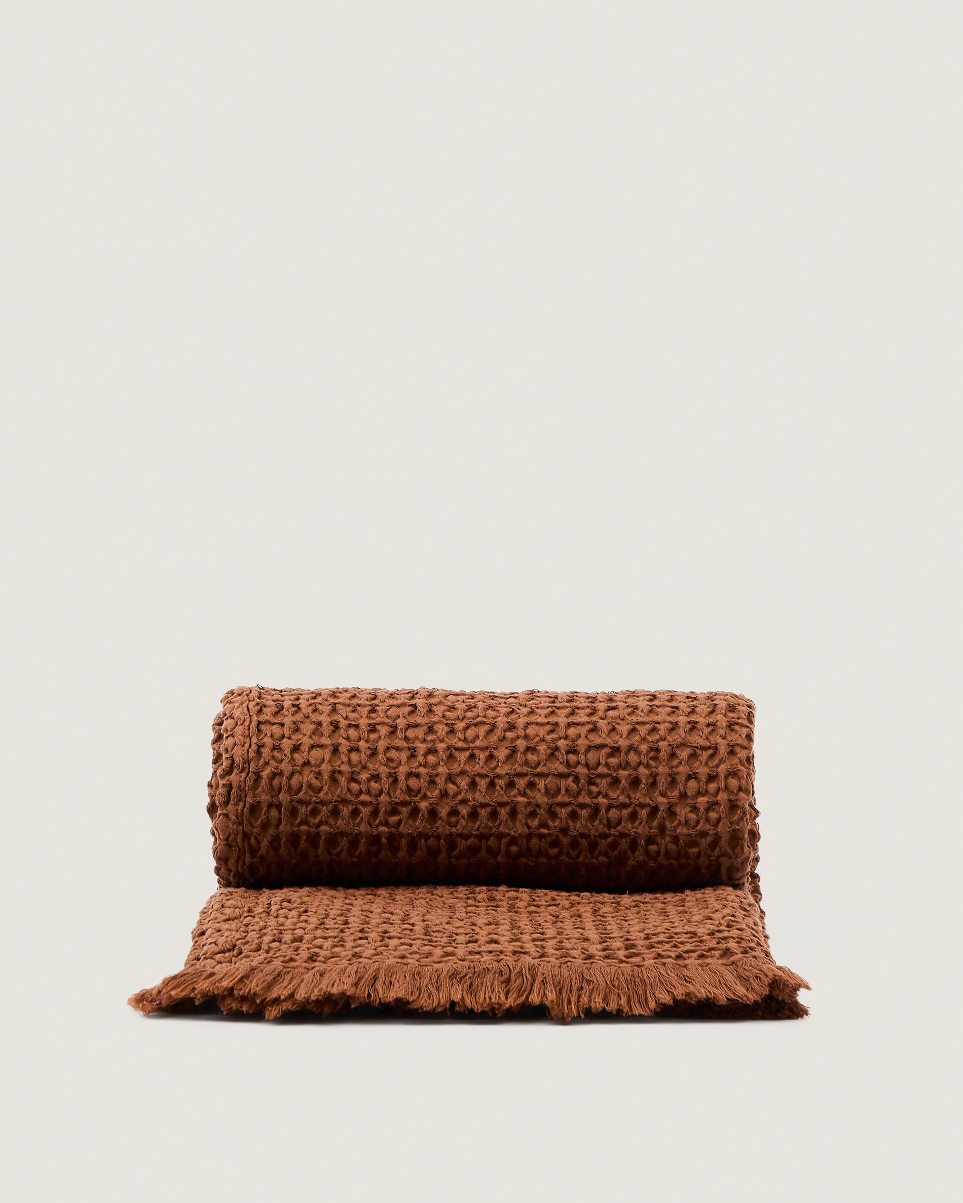 Nulina 100% cotton waffle blanket in dark orange 130 x 170 cm - Product View