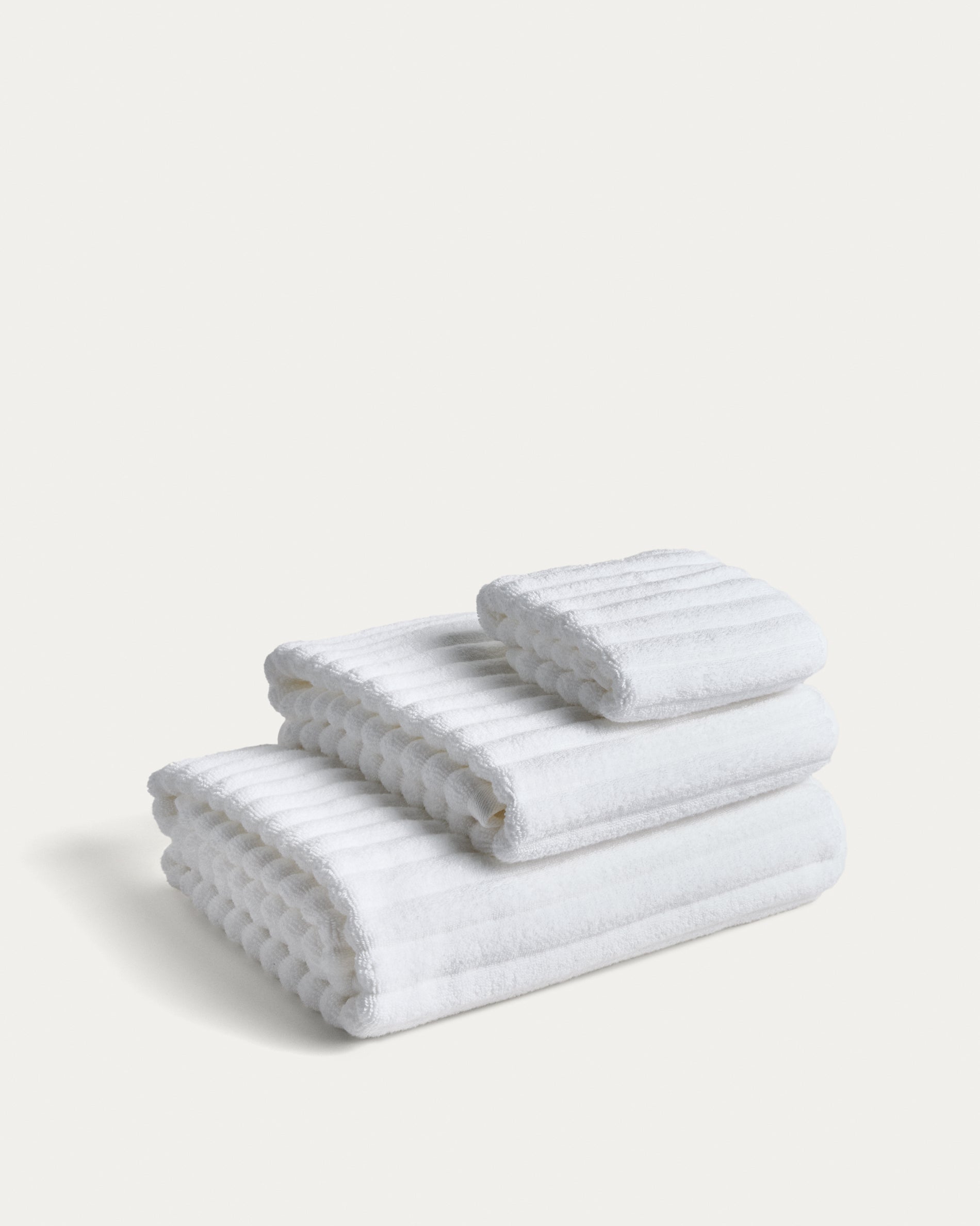 Navira 100% cotton white face towel 30 x 50cm - Product View