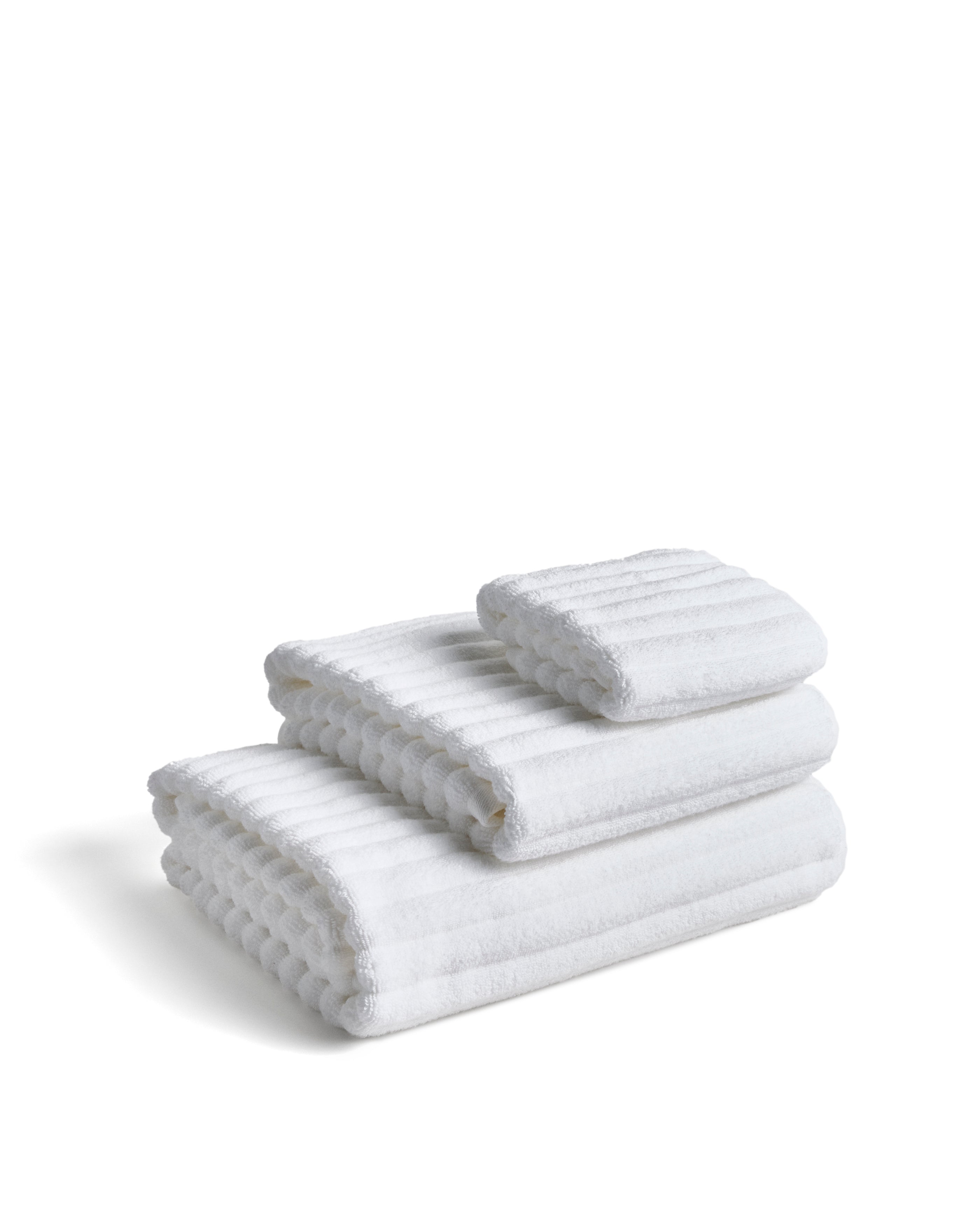 Navira 100% cotton white bath towel 70 x 140cm - Product Image