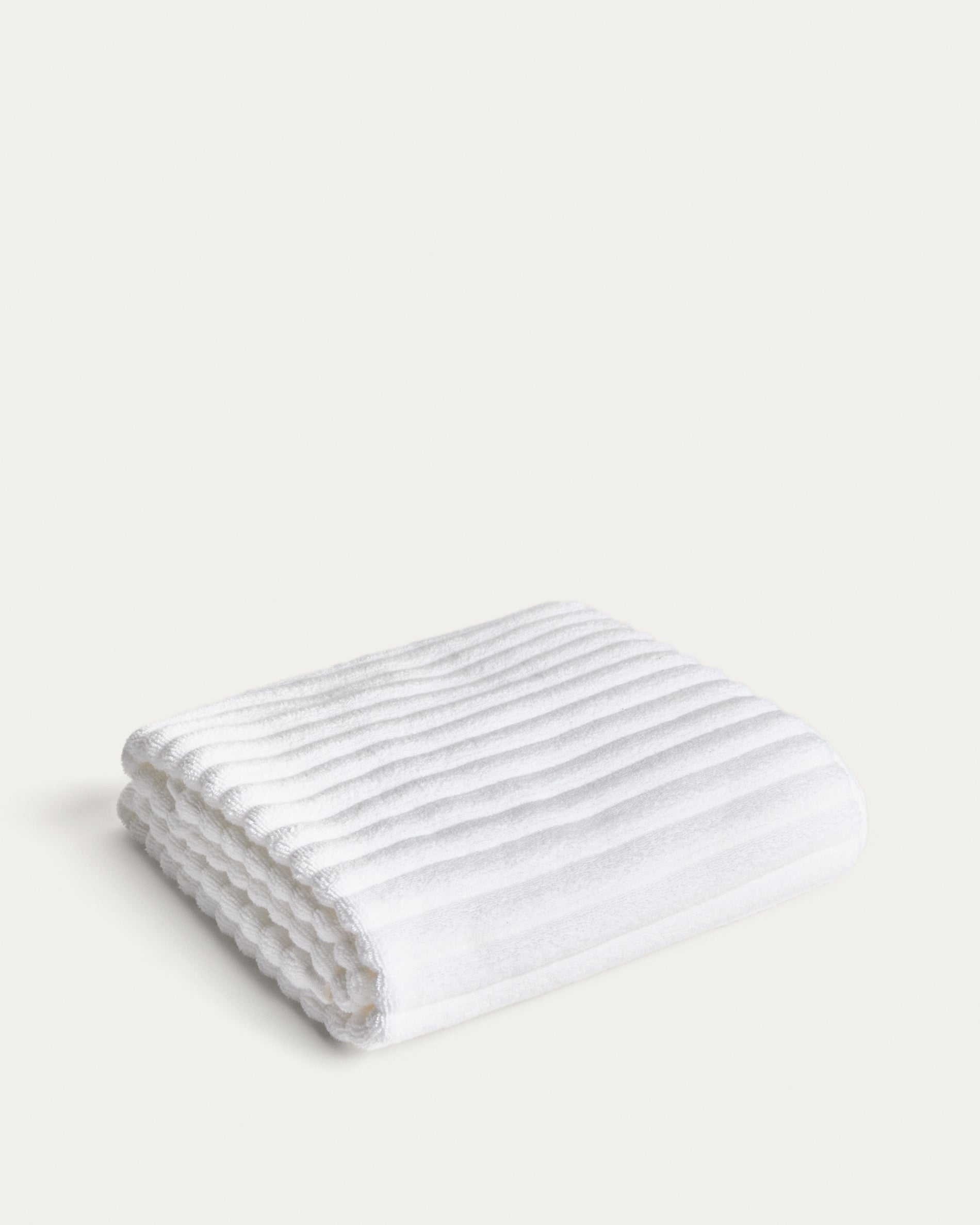 Navira 100% cotton white bath towel 70 x 140cm - Product View