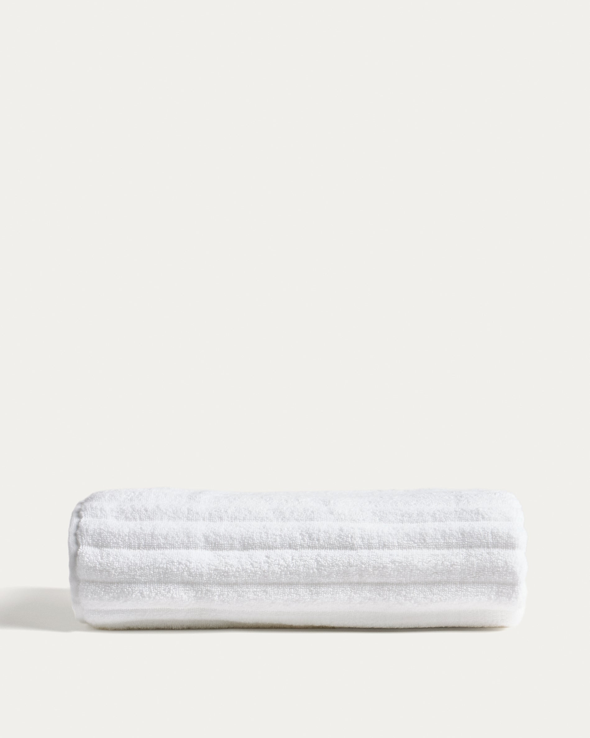 Navira 100% cotton white bath towel 70 x 140cm - Product View