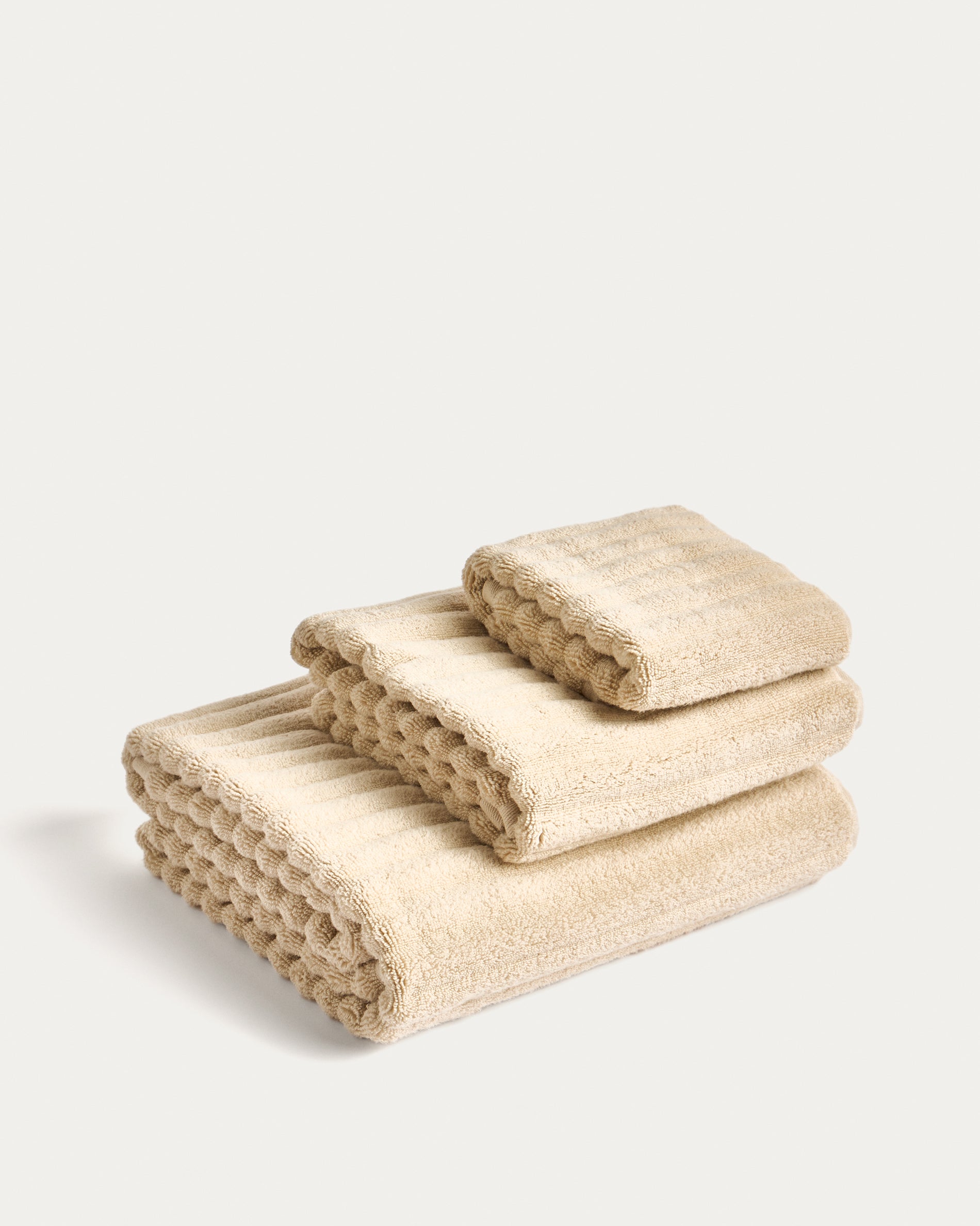 Navira 100% cotton beige bath towel 70 x 140cm - Product View
