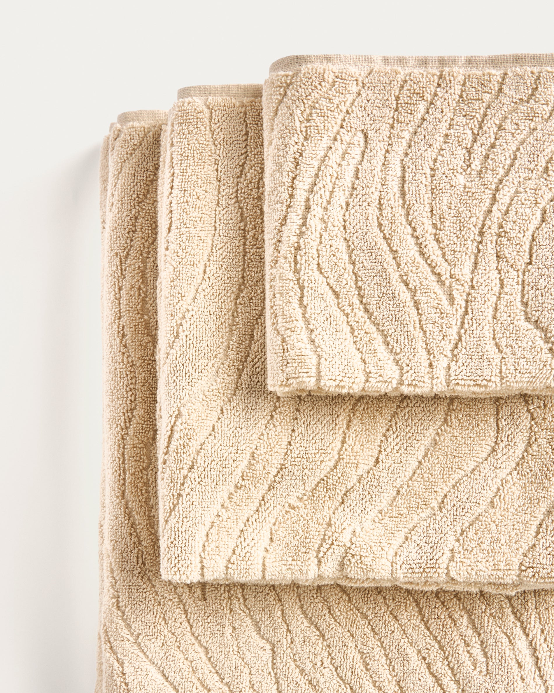 Dalira 100% cotton beige zebra jacquard hand towel 50 x 90cm - Product View