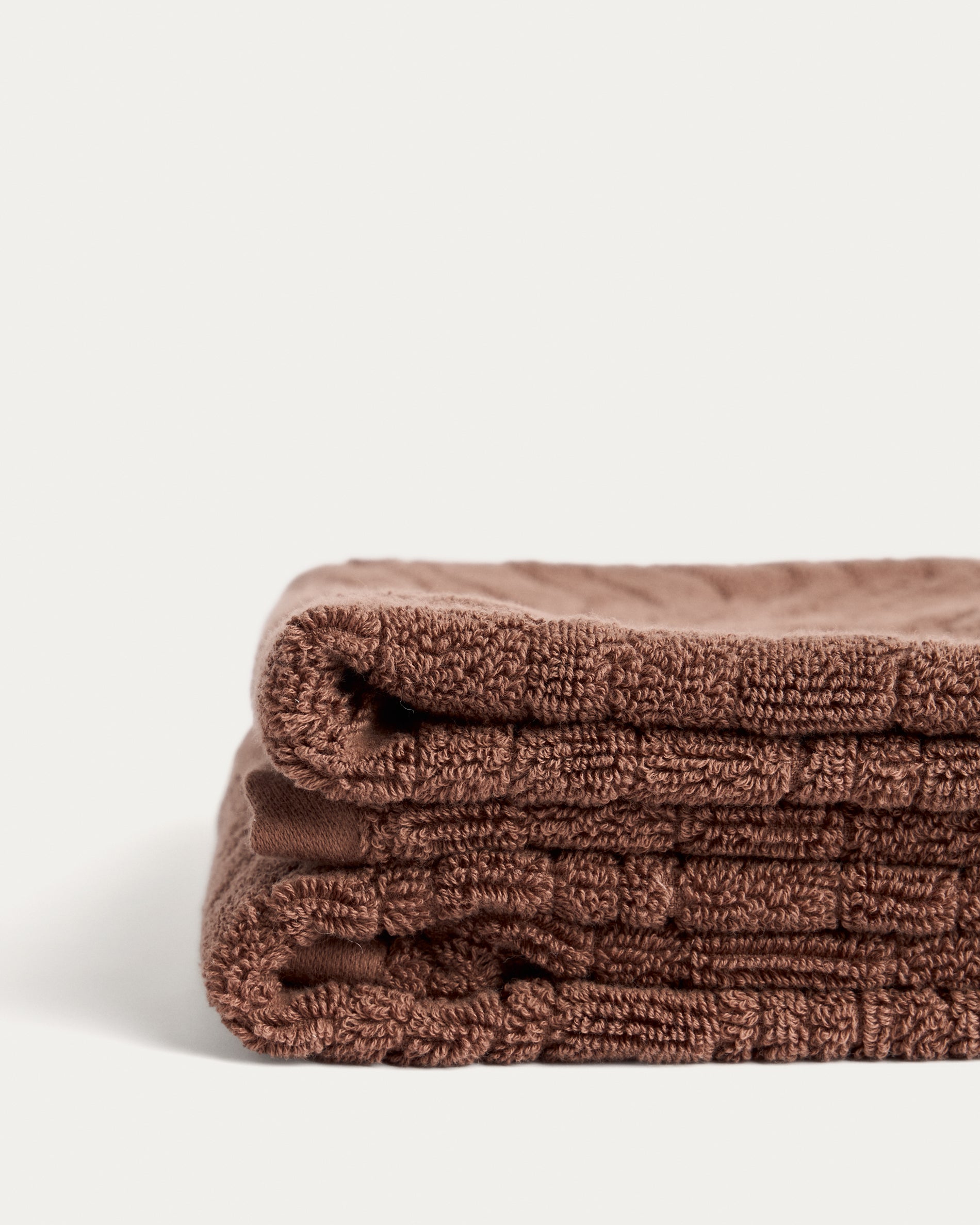 Dalira 100% cotton dark brown zebra jacquard bath towel 70 x 140cm - Detail