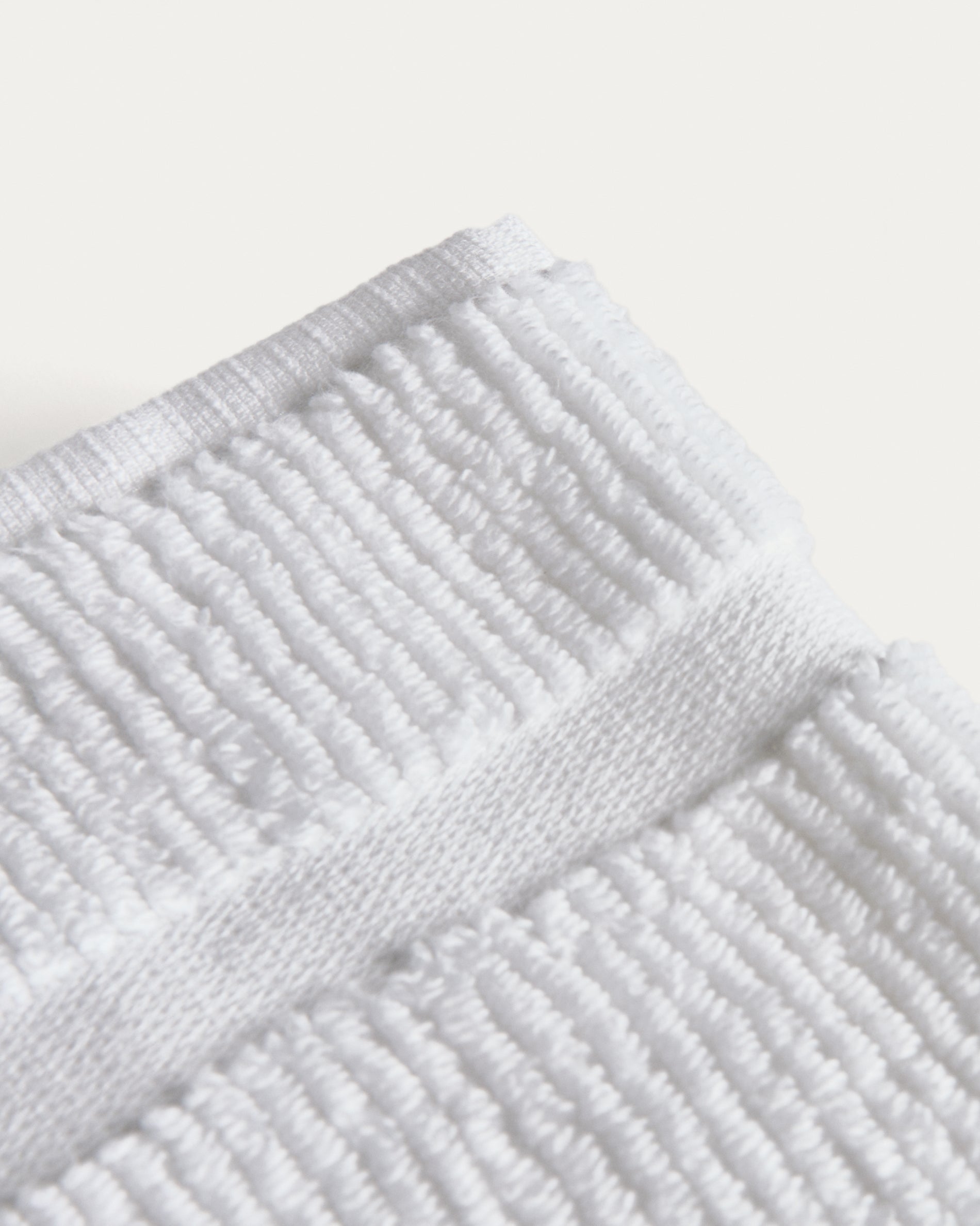 Olvira 100% cotton white jacquard hand towel 30 x 50cm - Detail