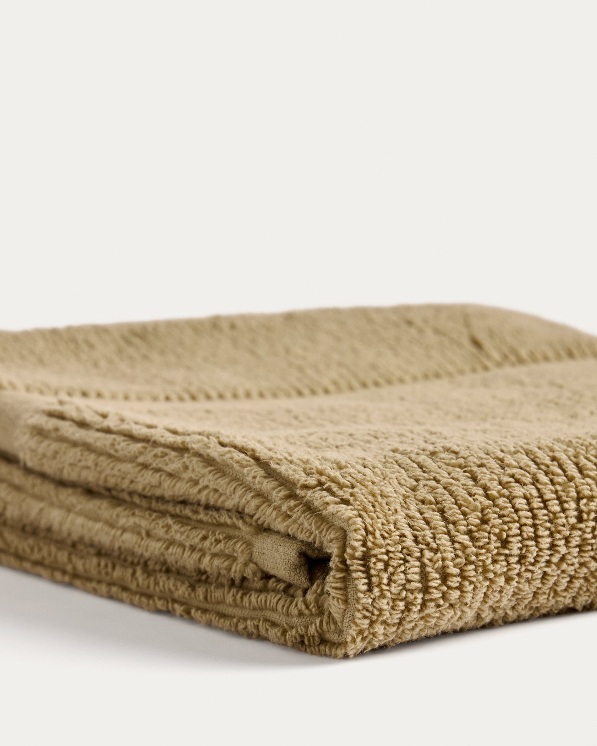 Olvira 100% cotton dark green jacquard border bath towel 70 x 140cm - Detail