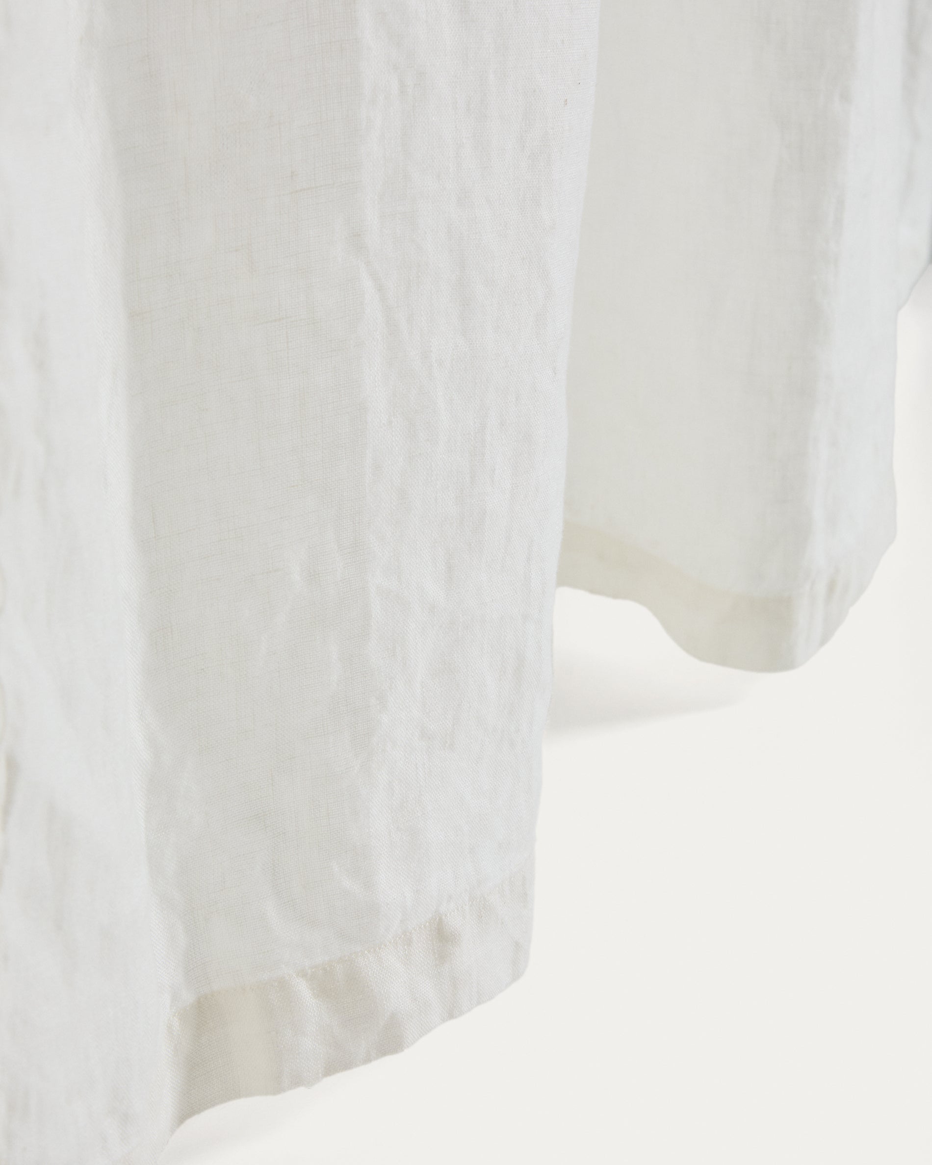 Nolira ecru cotton and linen curtain 140 x 270cm - Detail