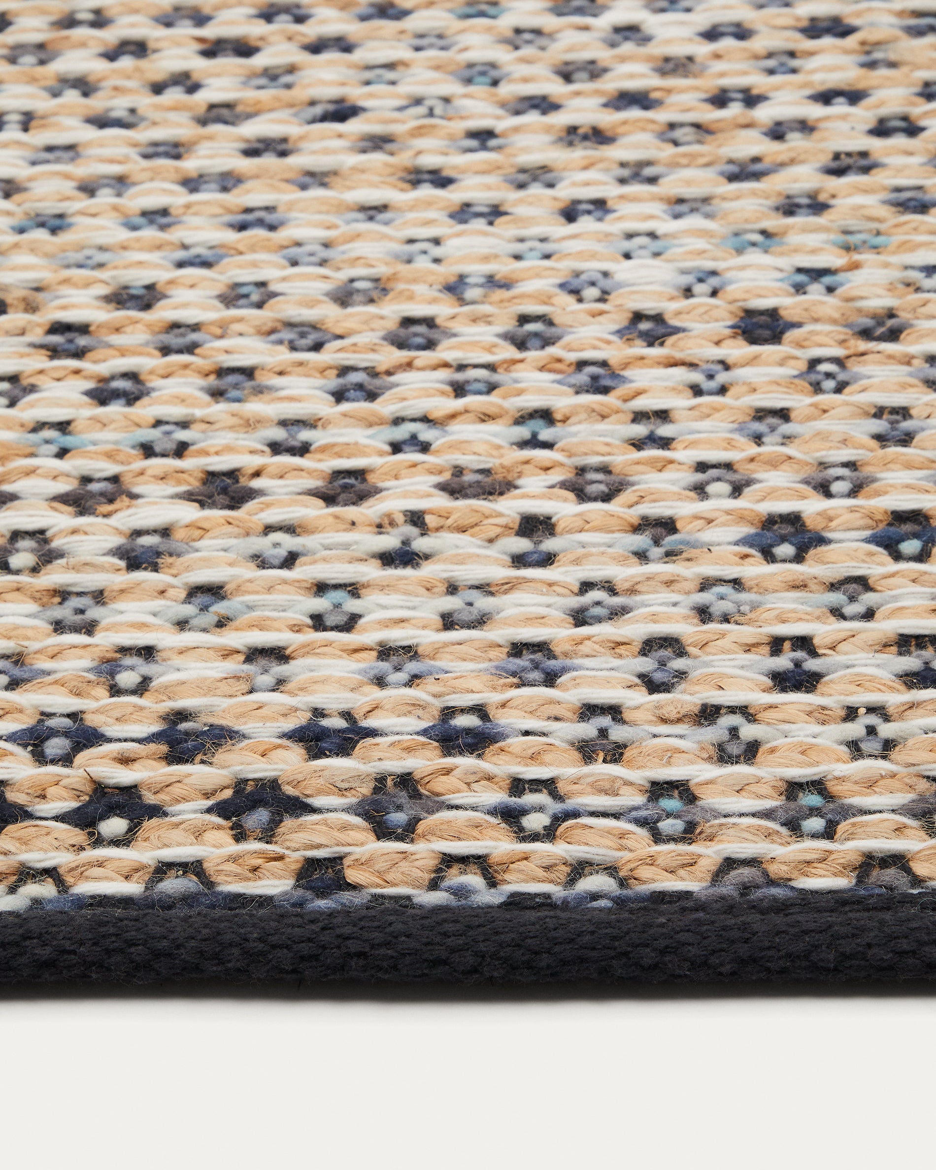 Larena multicolored wool and jute blend carpet 160 x 230 cm