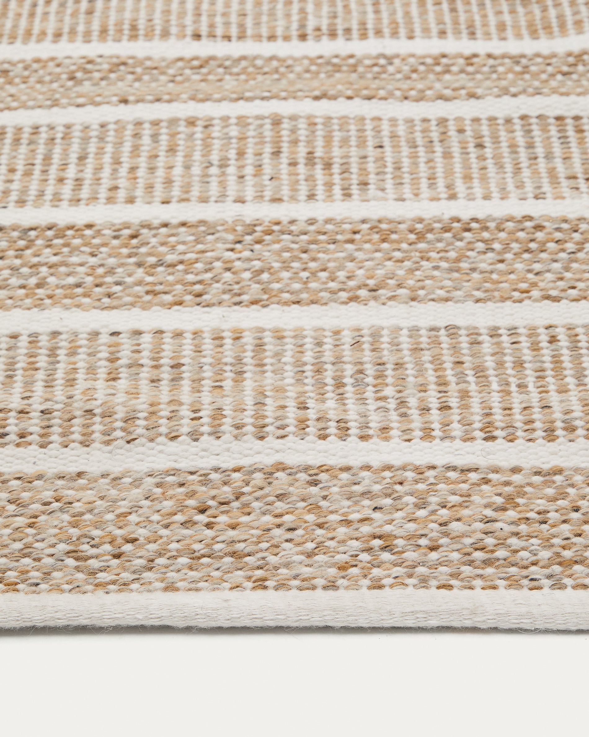 Desni beige carpet 100% PET 200 x 300 cm