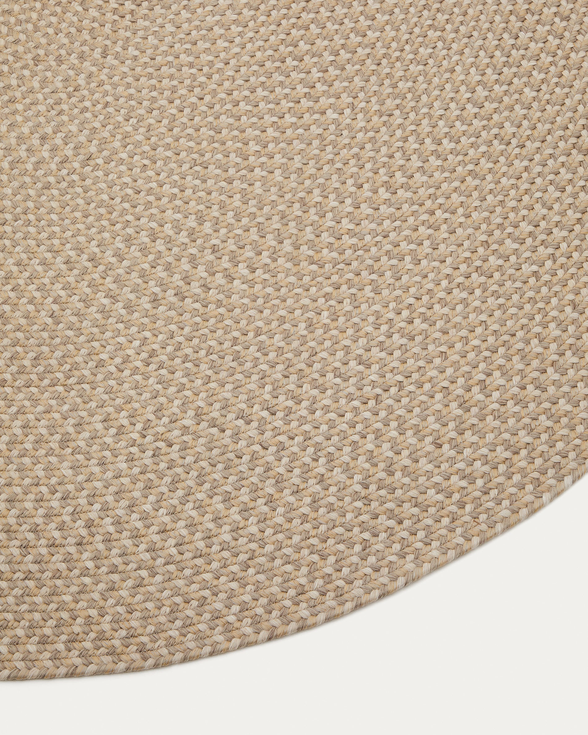 Rodhe beige oval carpet 100% PET 160 x 230 cm