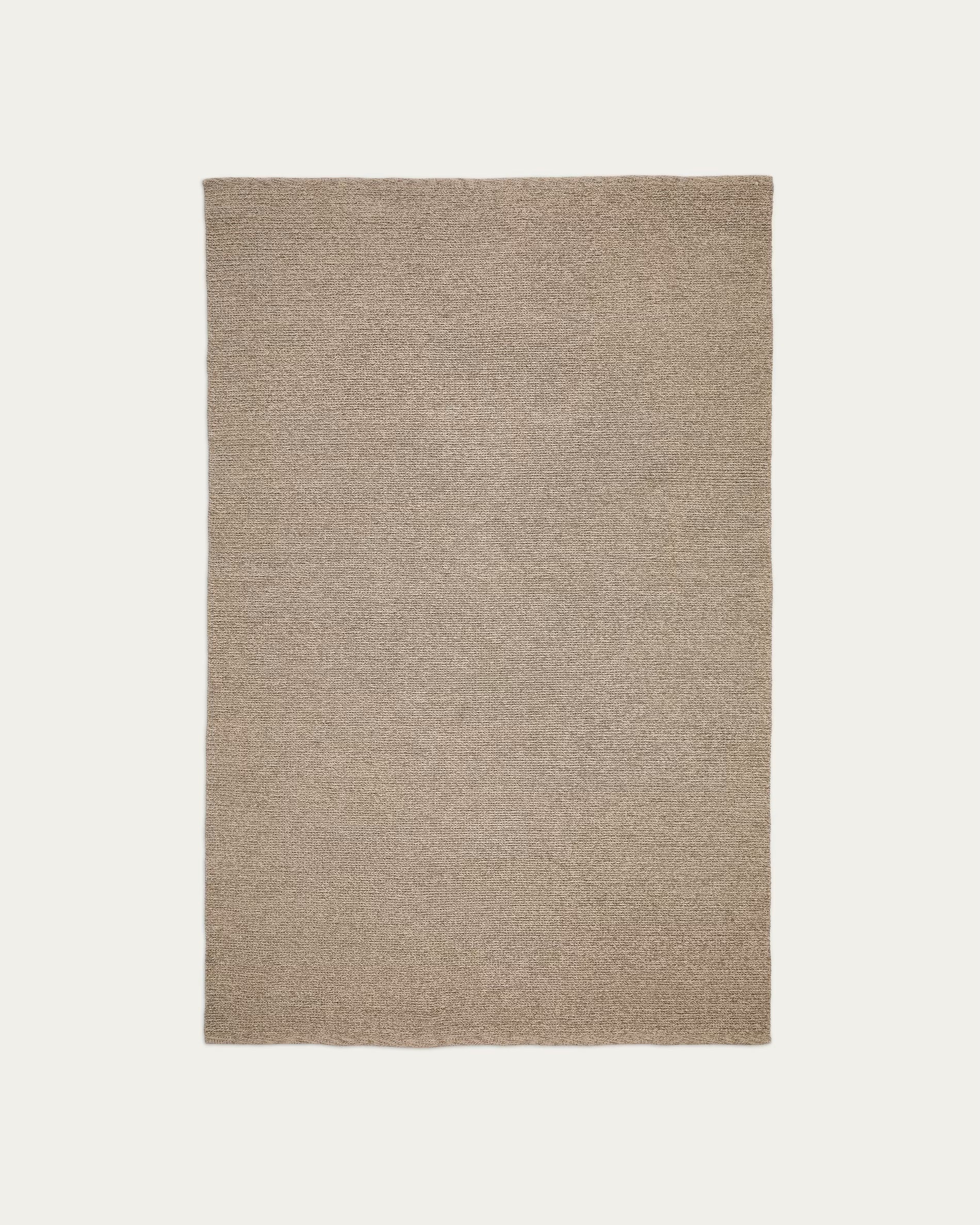 Galinda taupe colored carpet made of synthetic fibers 200 x 300 cm