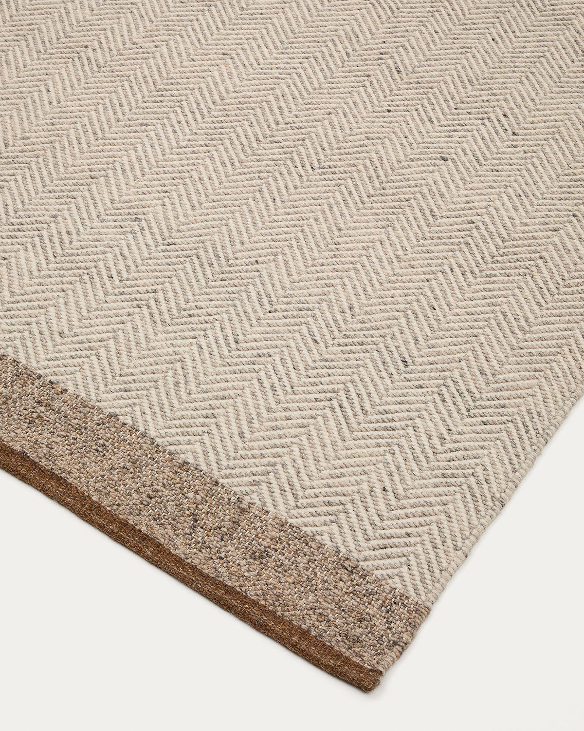 Nifelia jacquard rug in wool blend beige 300 x 400 cm - Detail