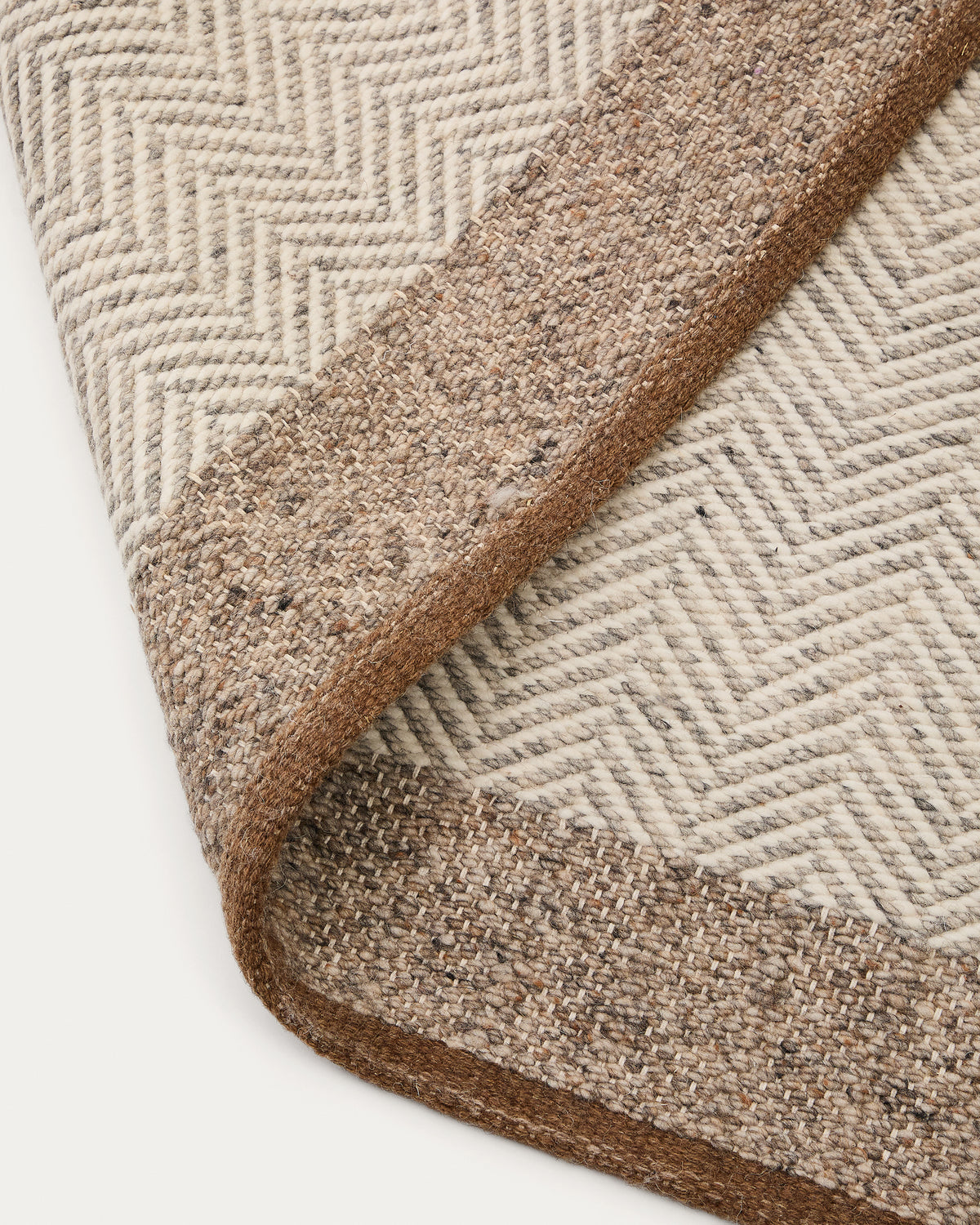 Nifelia jacquard rug in wool blend beige 300 x 400 cm - Detail