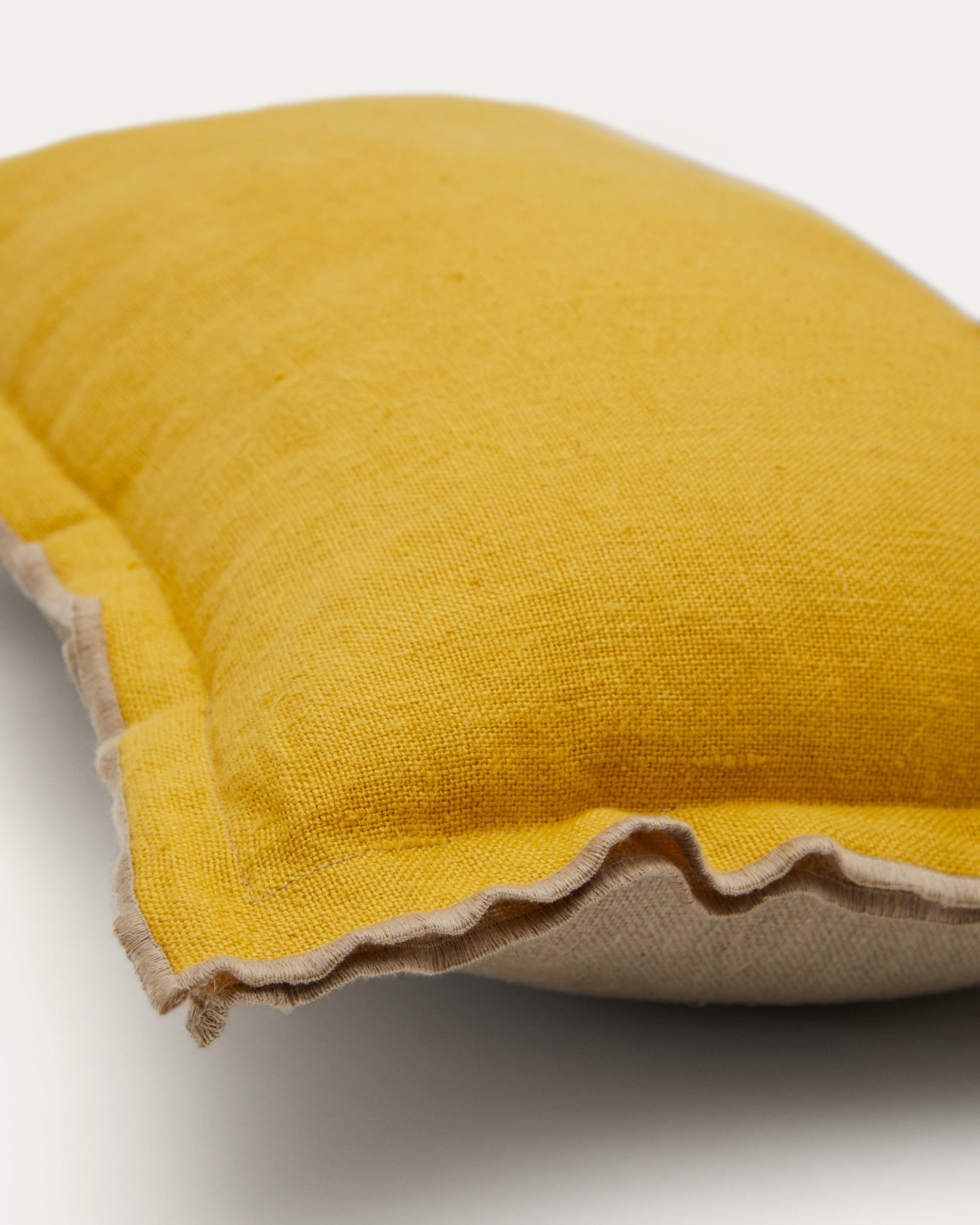 Sagi beige and mustard linen pillowcase 30 x 50 cm