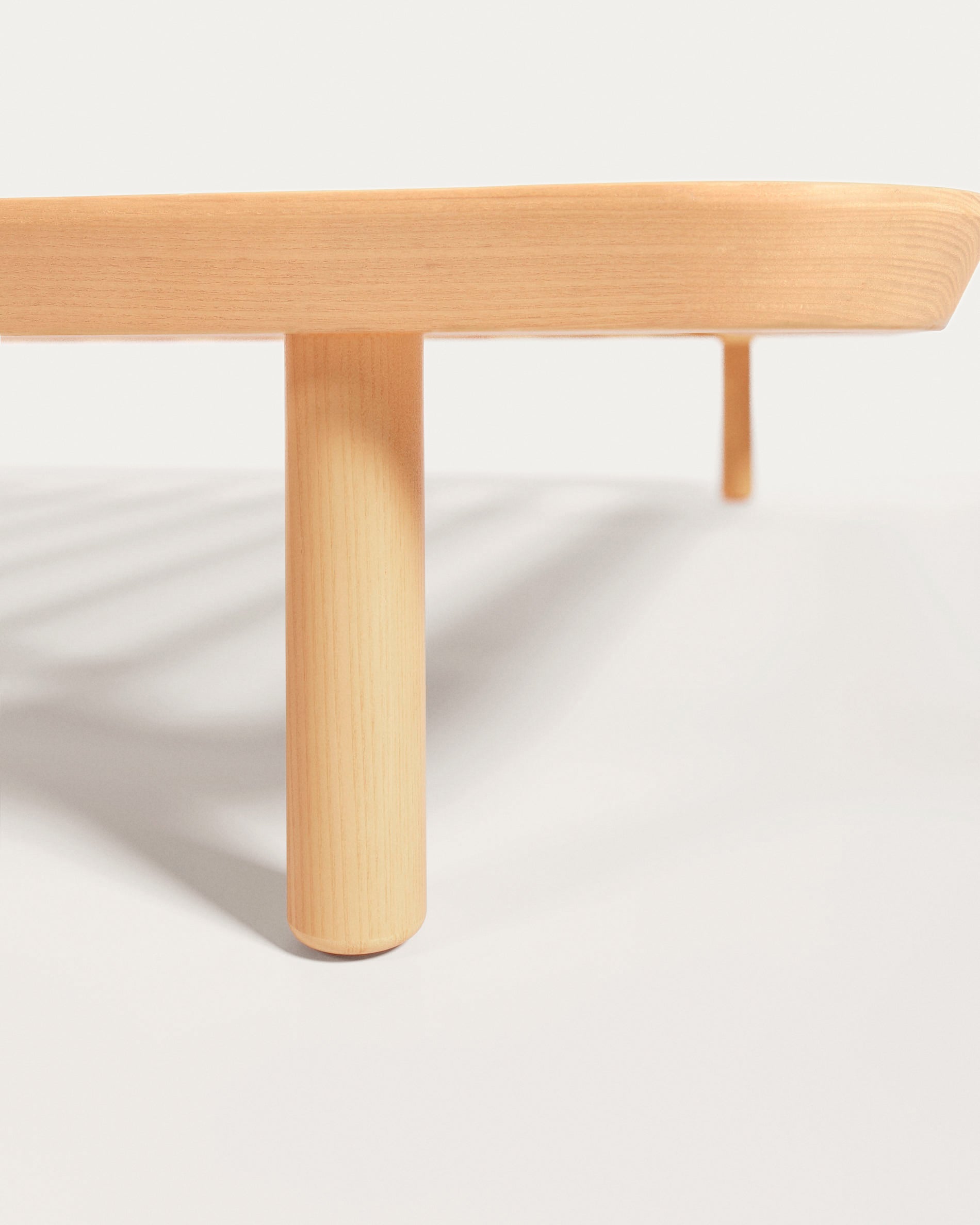 Anielle bed made from solid ash wood for a 160 x 200 cm mattress - Detail