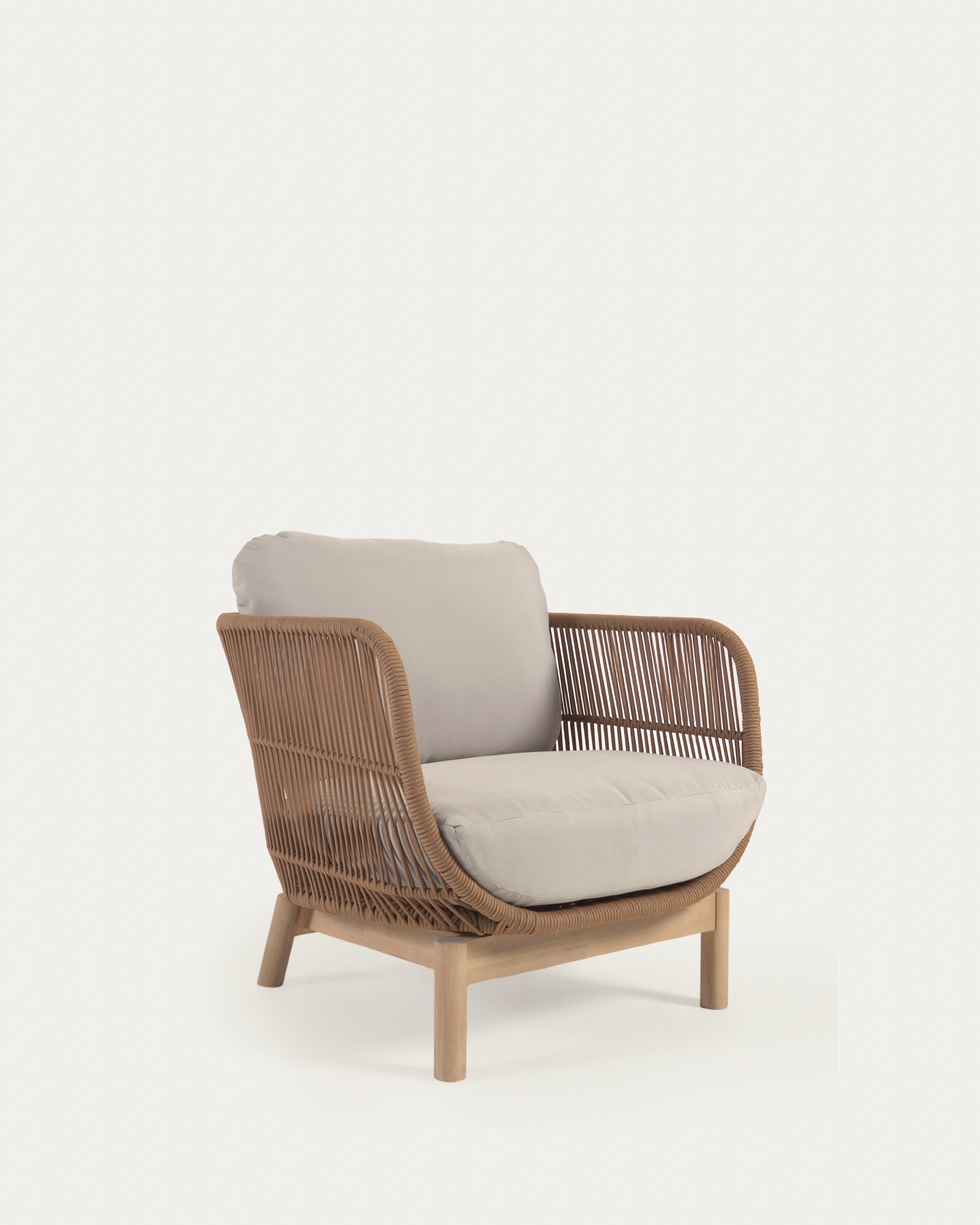 Catalina armchair made with beige rope and FSC solid acacia wood - Product View
