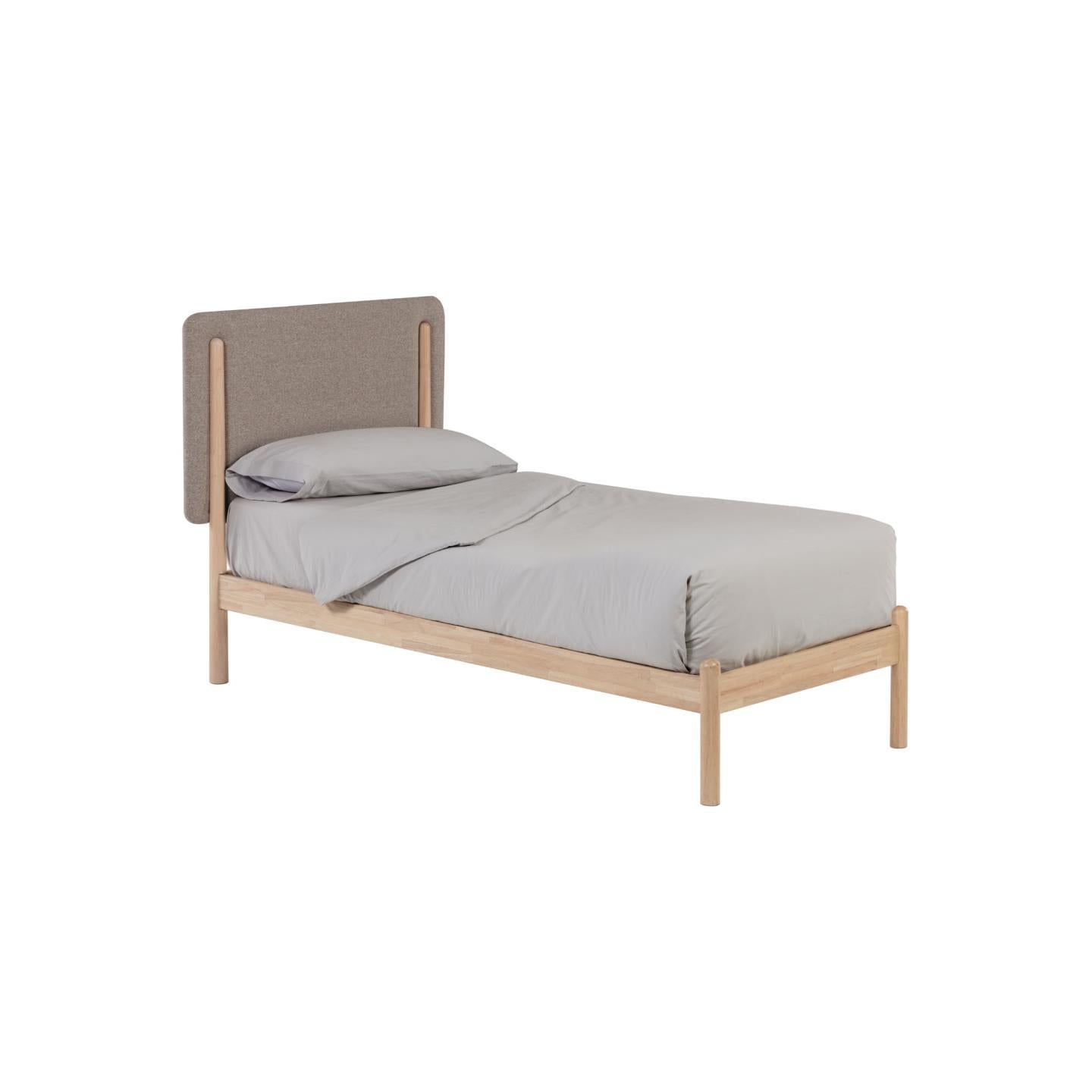 Shayndel bed made from solid rubber wood, for a 90 x 190 cm mattress