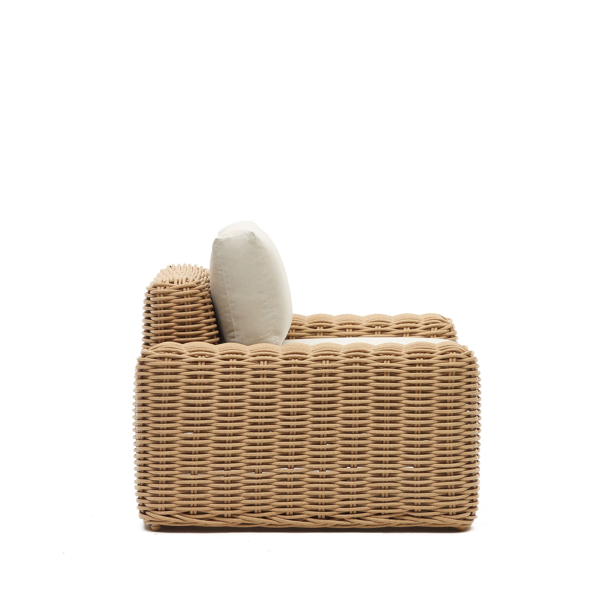 Portlligat polyrattan outdoor armchair in a natural finish