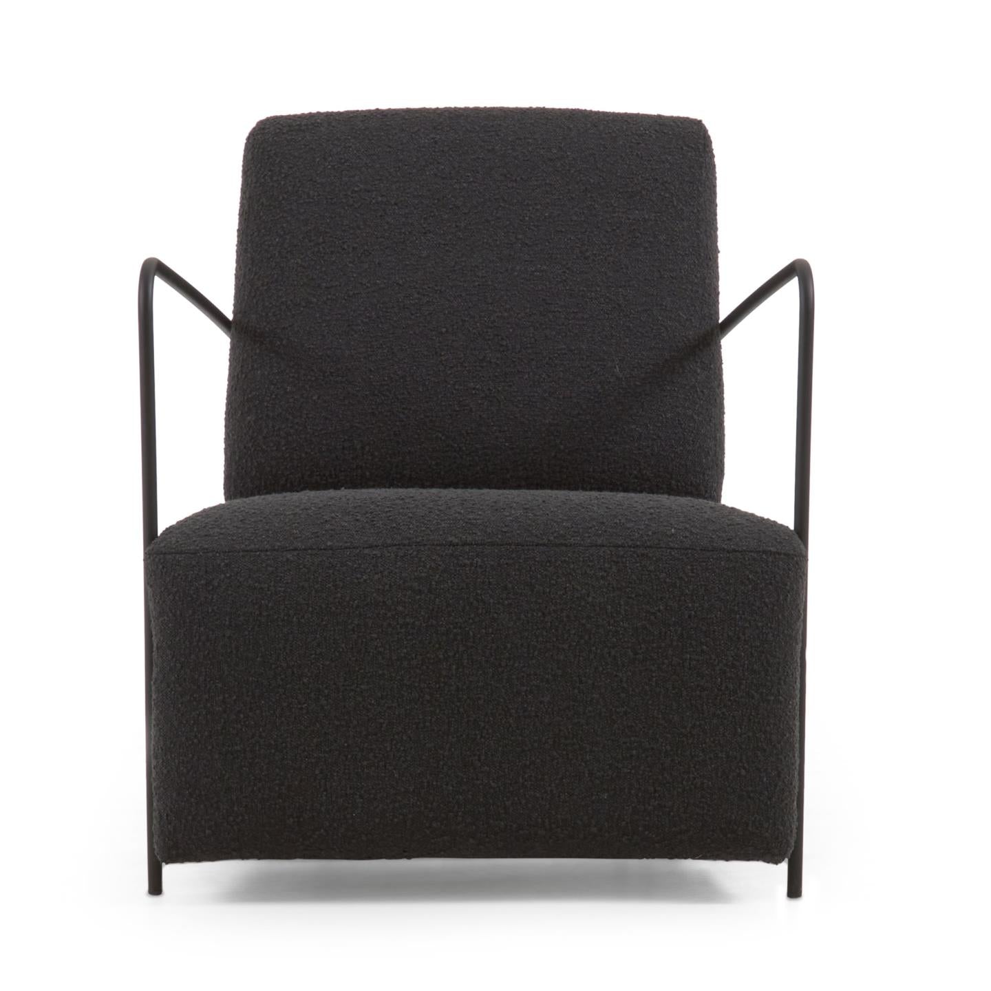 Gamer armchair in black shearling and metal with black finish