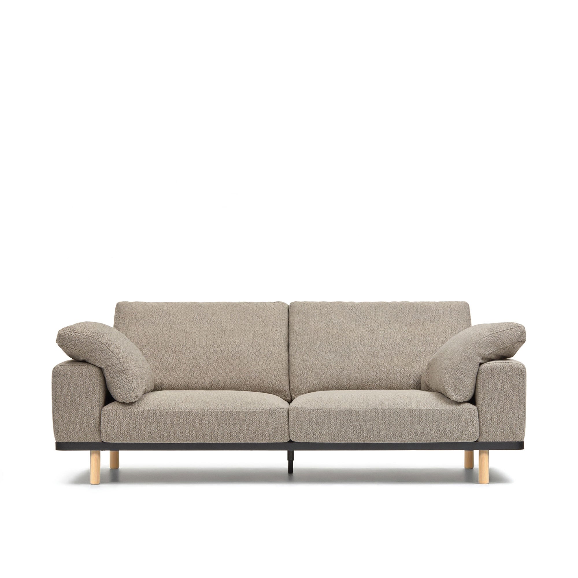 Noa 3 személyes kanapé párnákkal, bézs színben, természetes színű lábakkal, 230 cm